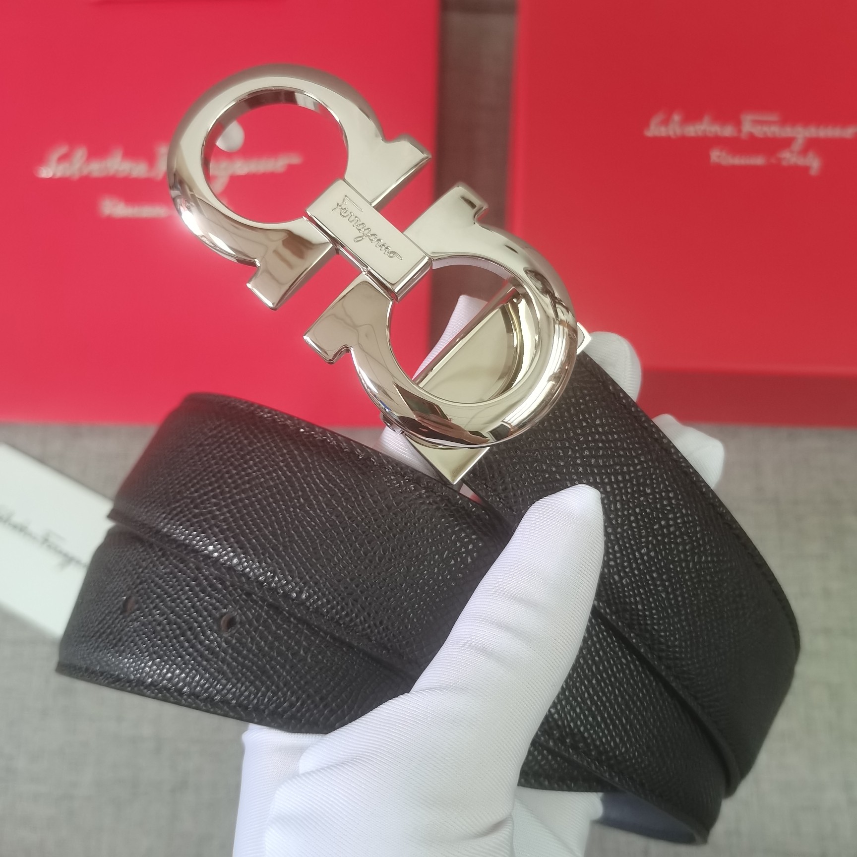 Salvatore Ferragamo Male Leather Belt 35mm