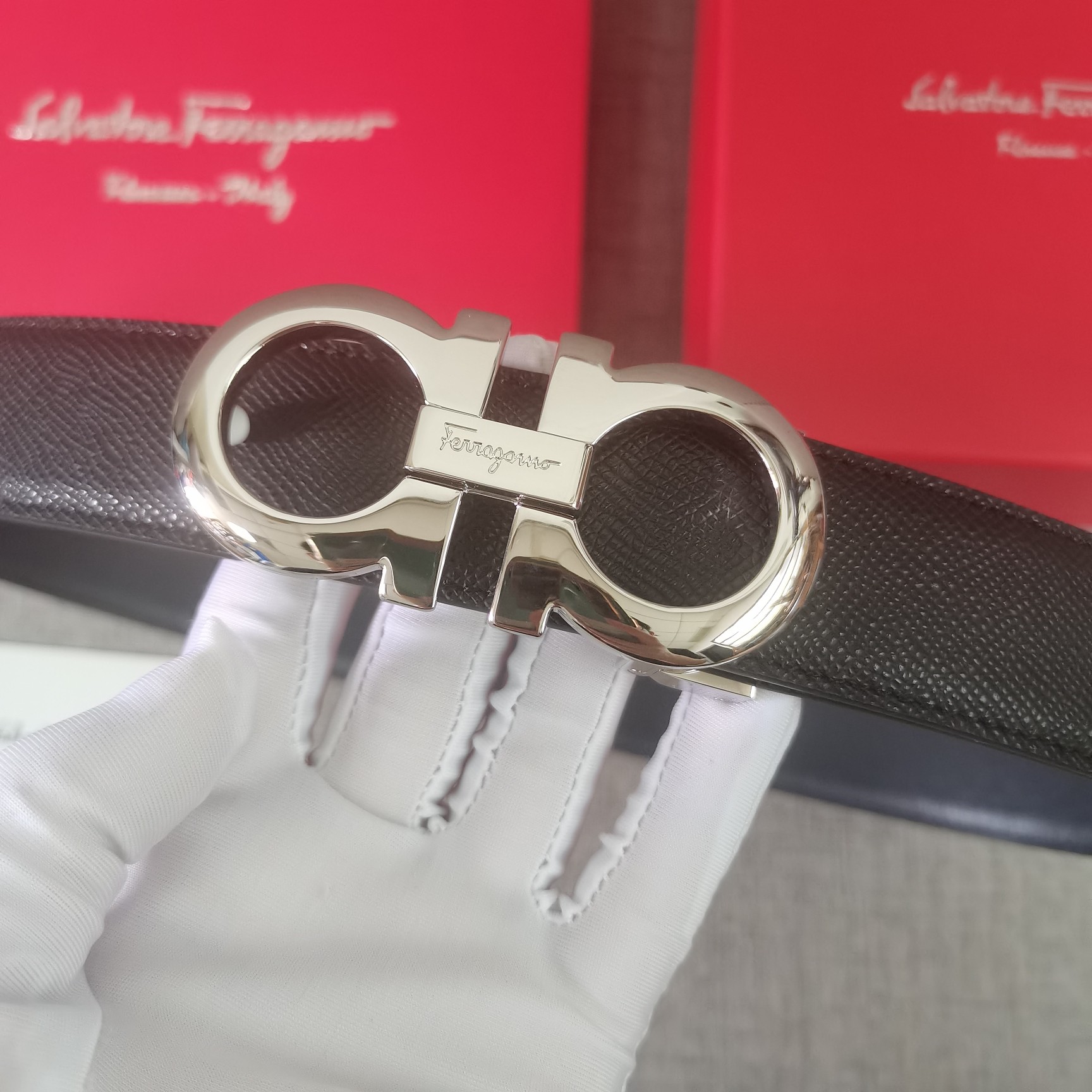 Salvatore Ferragamo Male Leather Belt 35mm