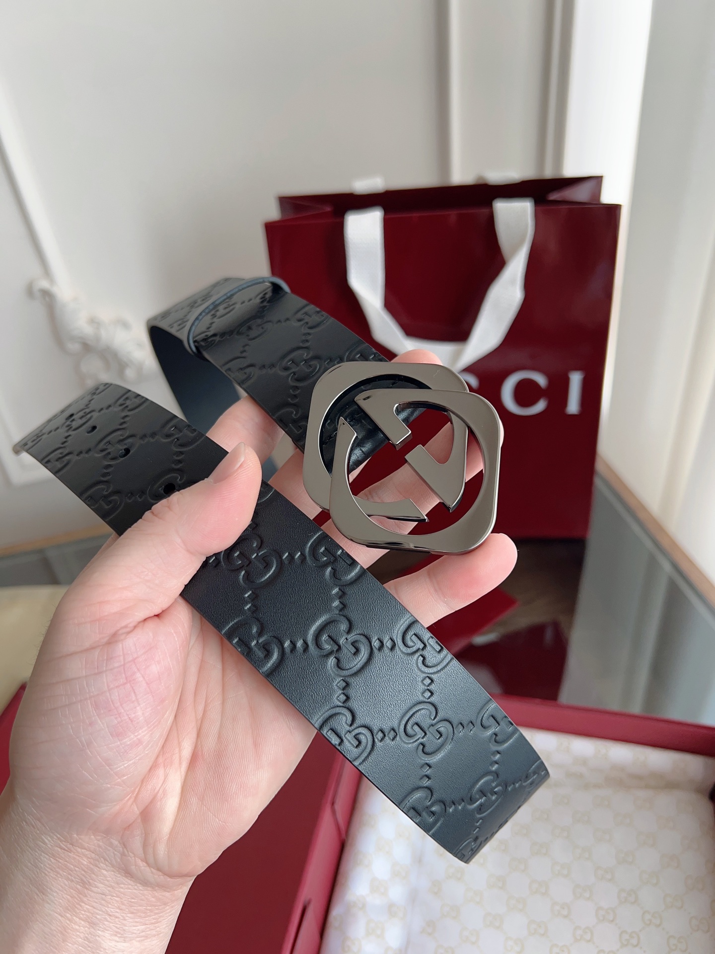 Gucci Basic Belt 40mm-l