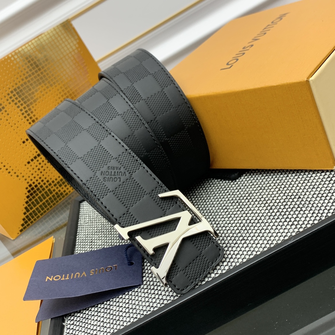 Louis Vuitton Male Basic Belt Cow Leather M