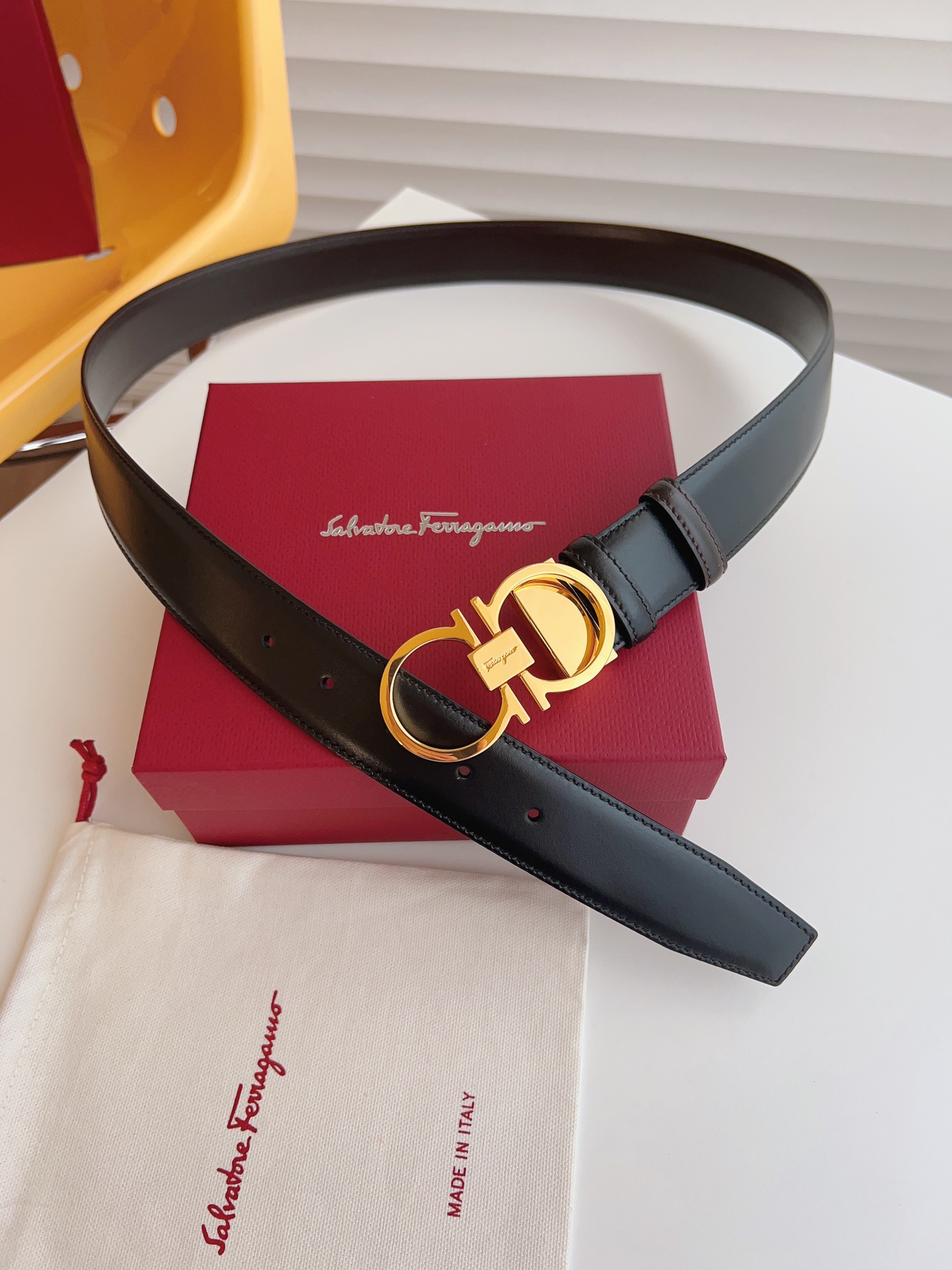 Salvatore Ferragamo Male Leather Belt Adjustable 35mm-m