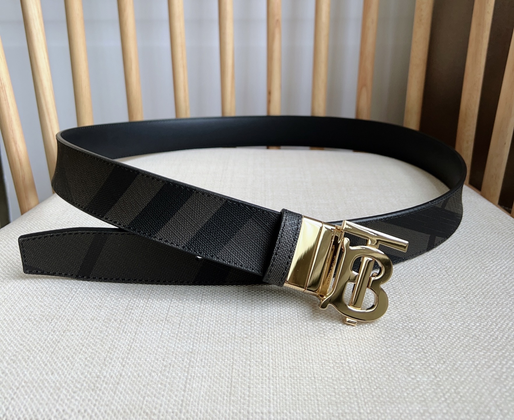 Burberry Basic Belt M-l