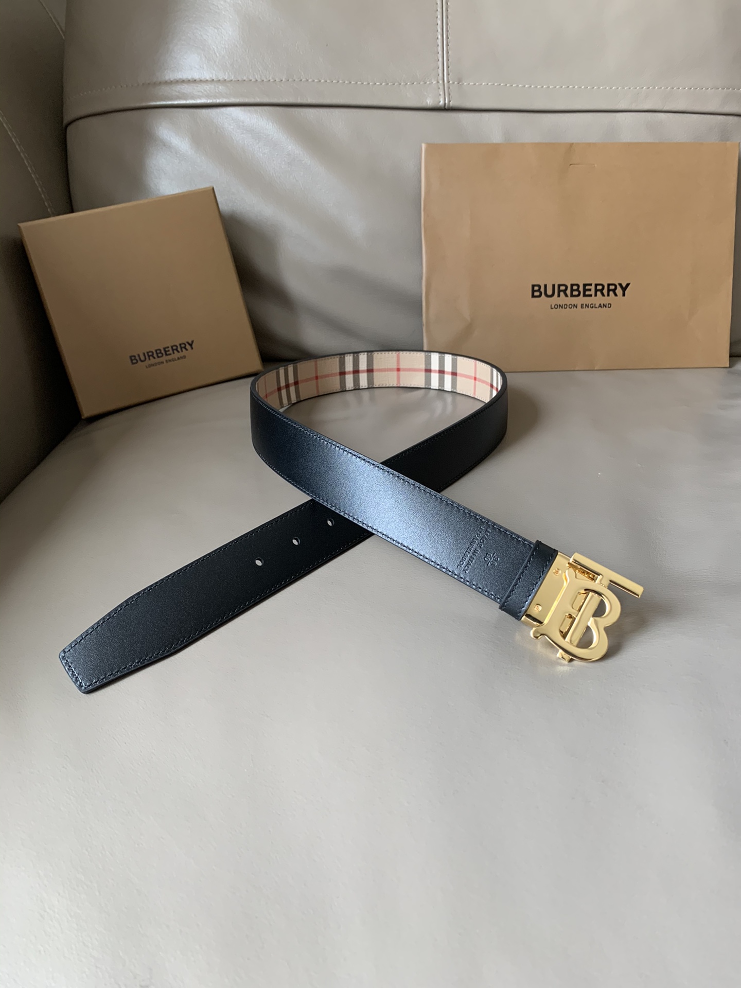 Burberry Male Basic Belt Cow Leather M-l