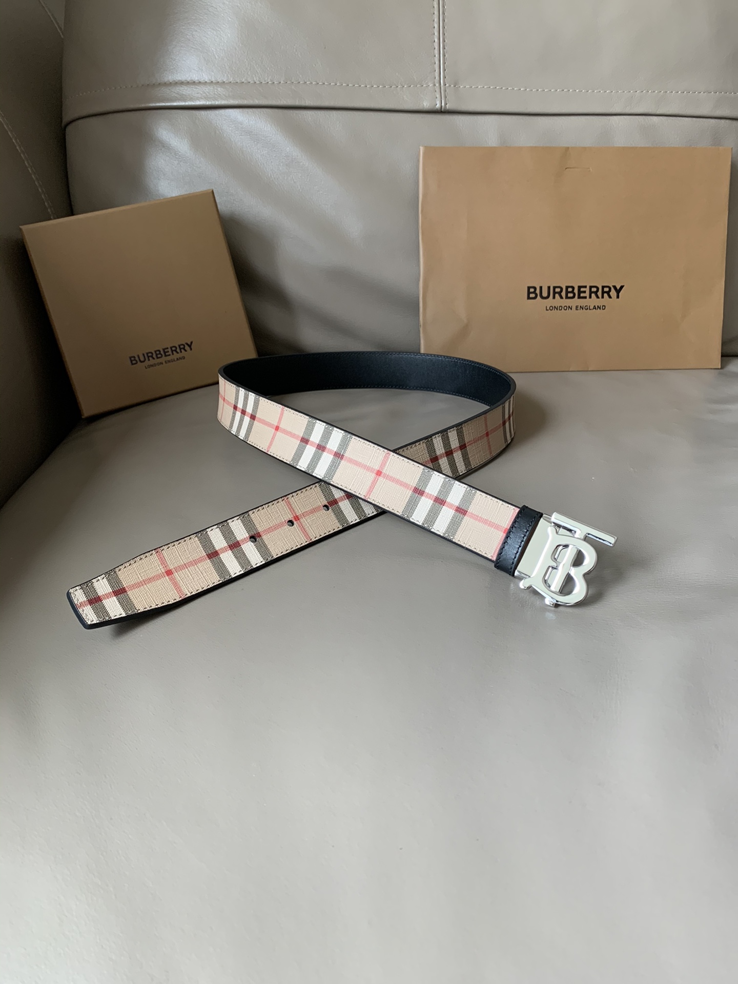 Burberry Male Basic Belt Cow Leather M-l
