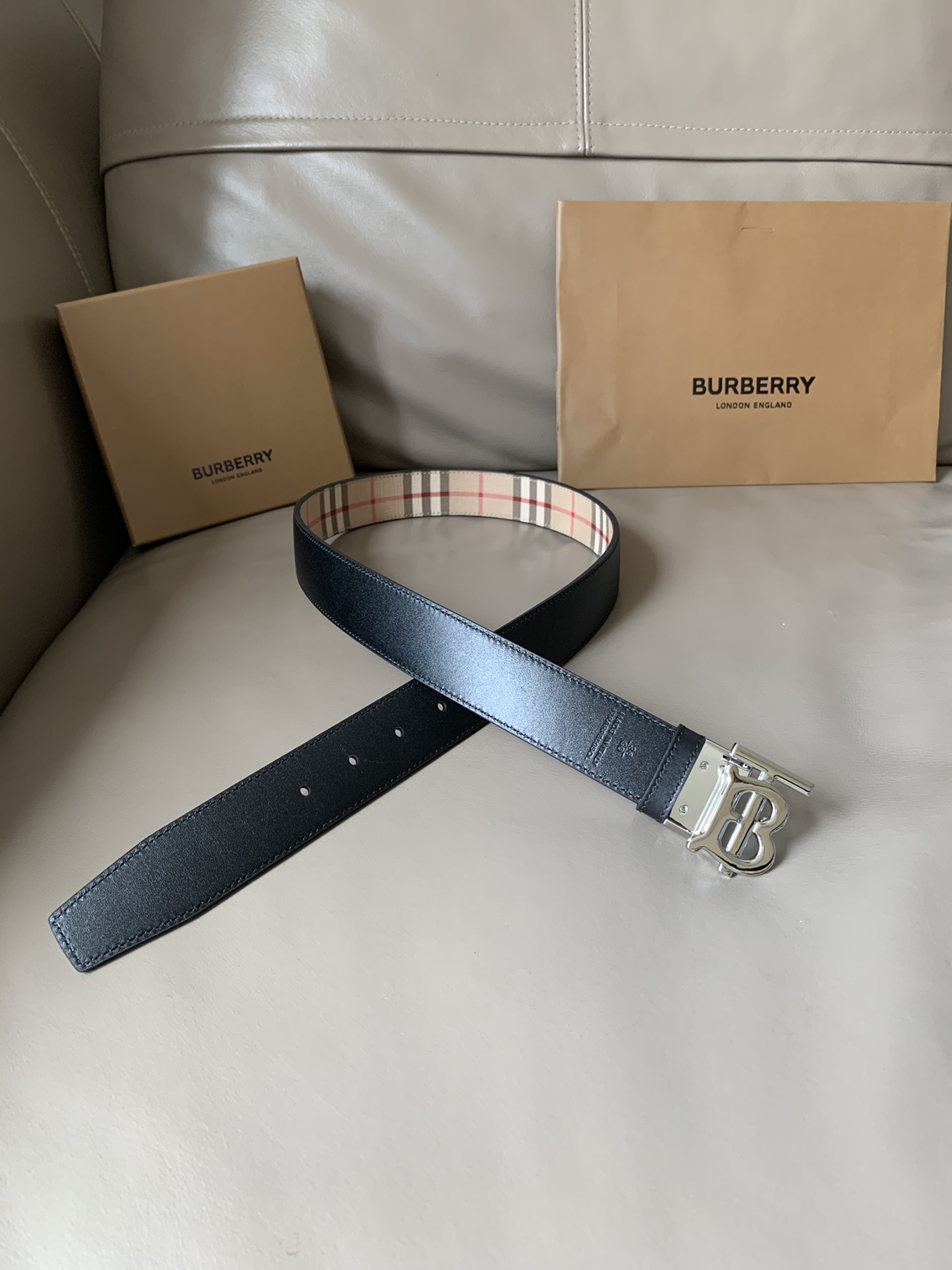 Burberry Male Basic Belt Cow Leather M-l