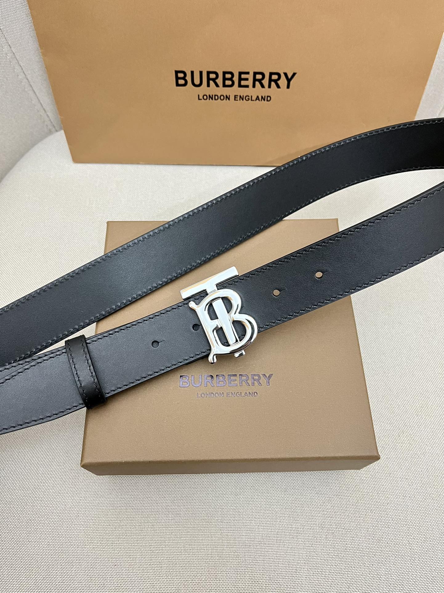 Burberry Male Leather Belt Top Grain Leather M