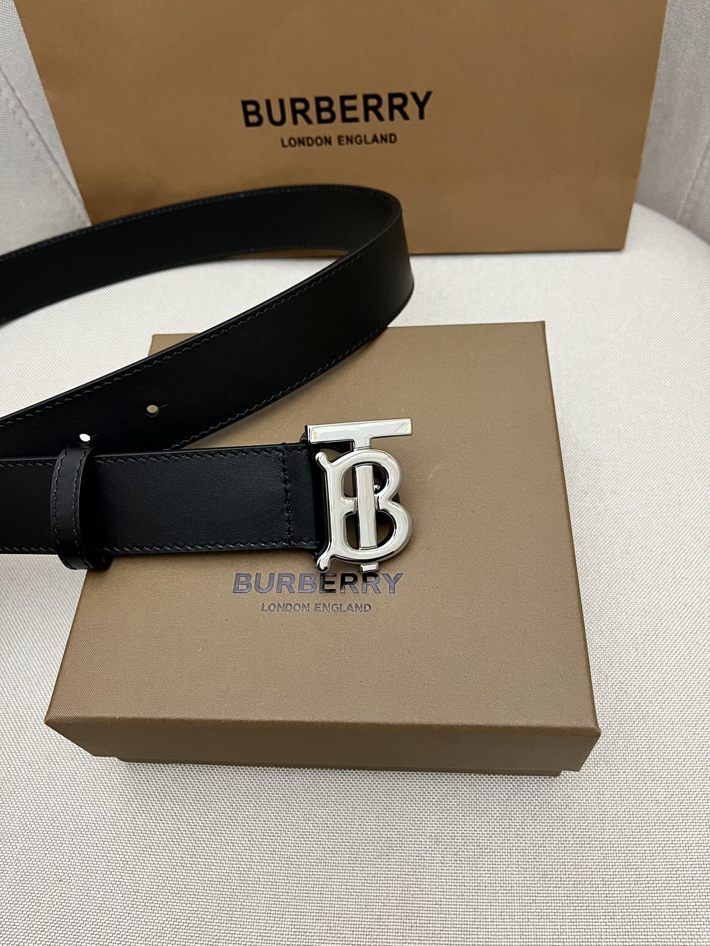 Burberry Male Leather Belt Top Grain Leather M