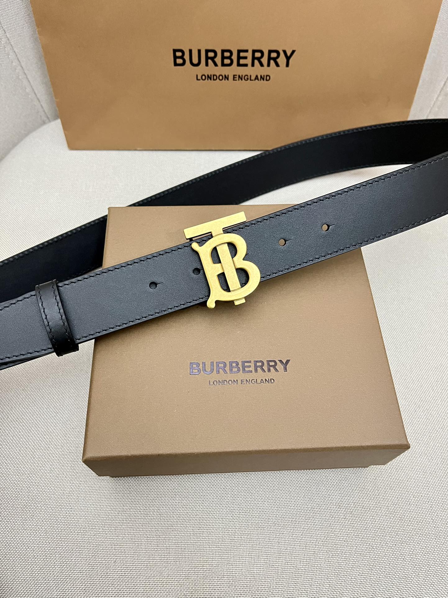 Burberry Male Leather Belt Top Grain Leather M