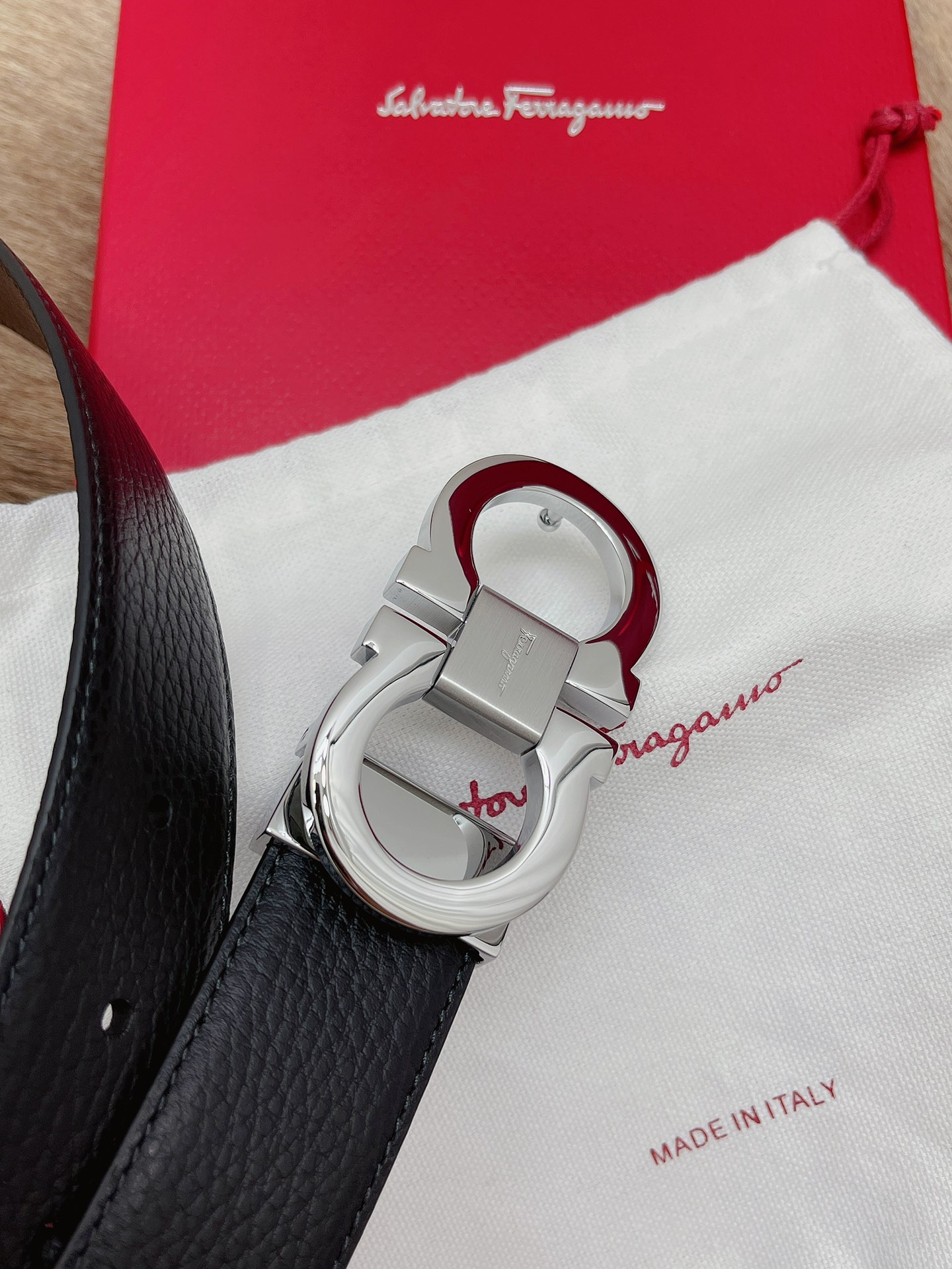 Salvatore Ferragamo Male Leather Belt M