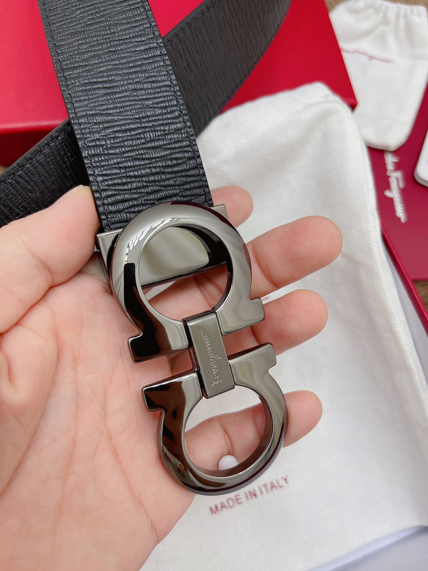 Salvatore Ferragamo Male Leather Belt M