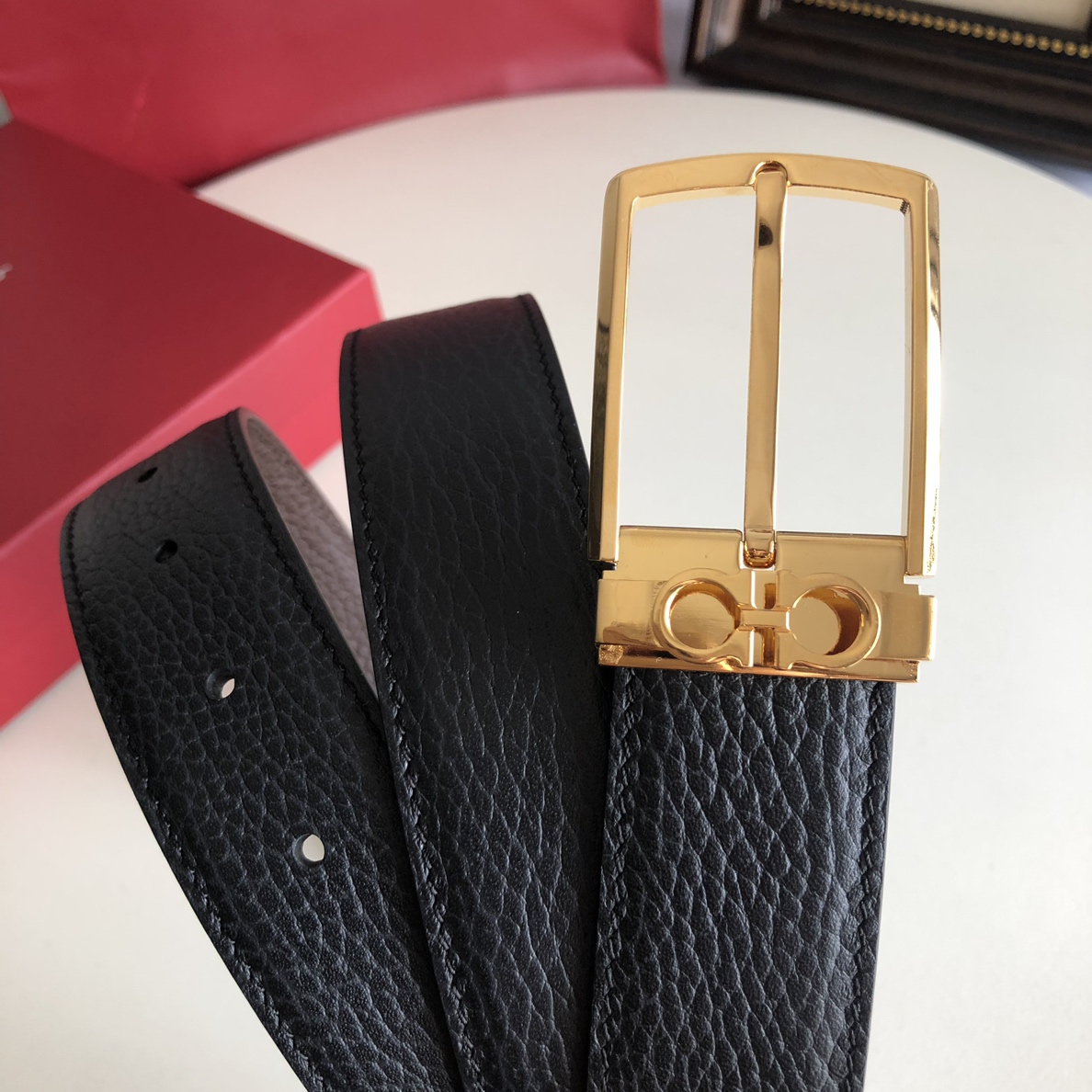 Salvatore Ferragamo Male Leather Belt M