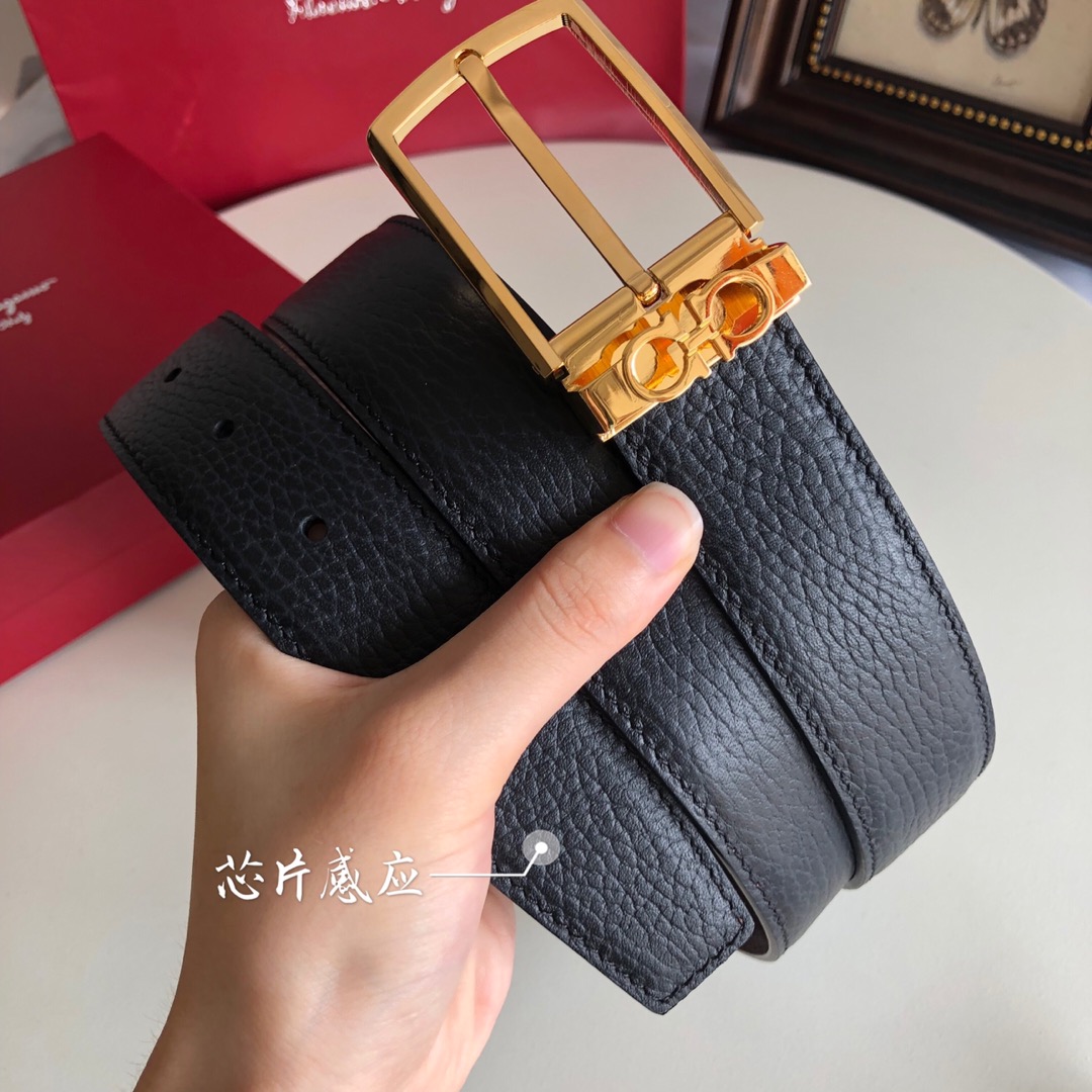 Salvatore Ferragamo Male Leather Belt M