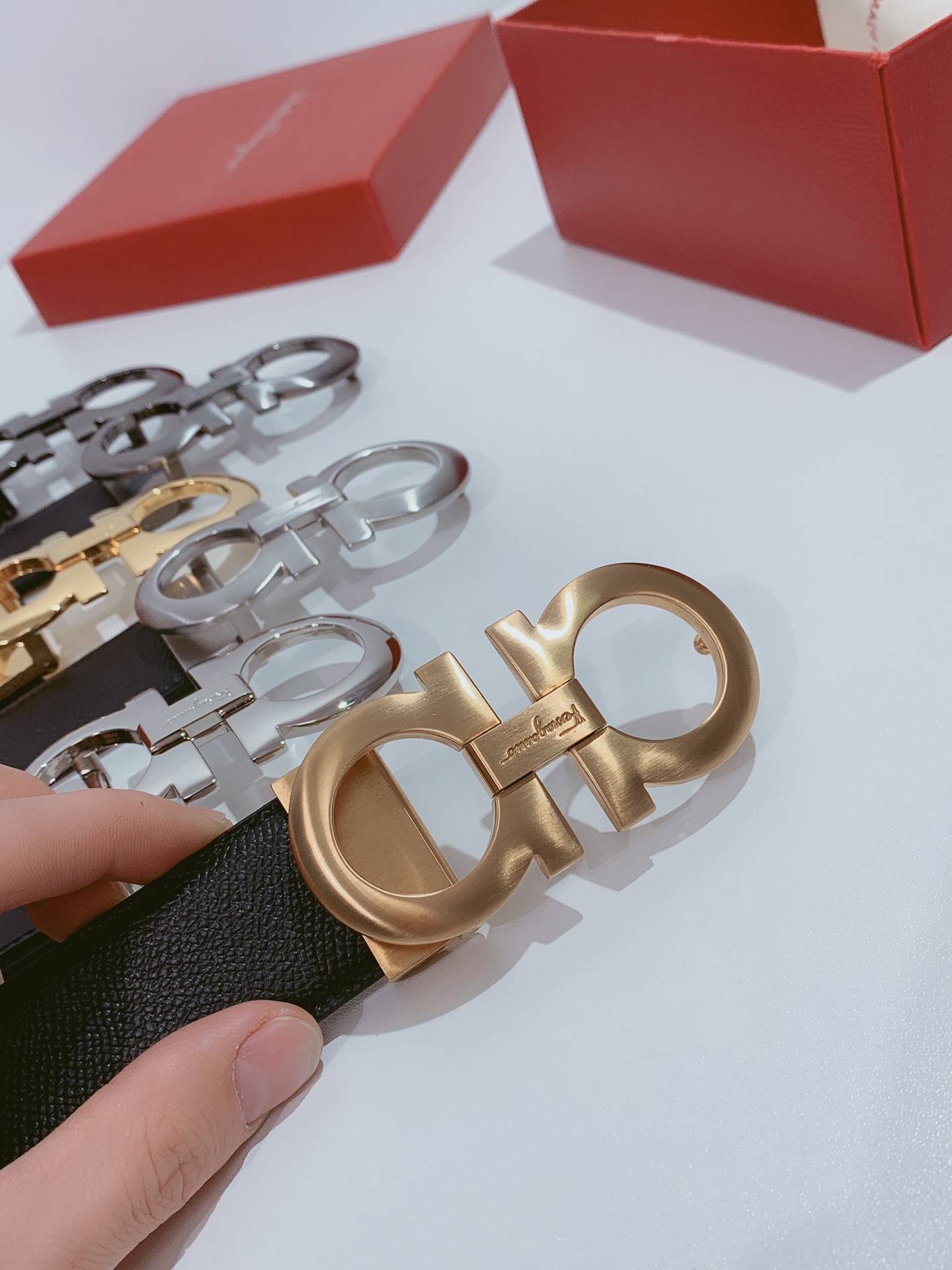 Salvatore Ferragamo Male Leather Belt M