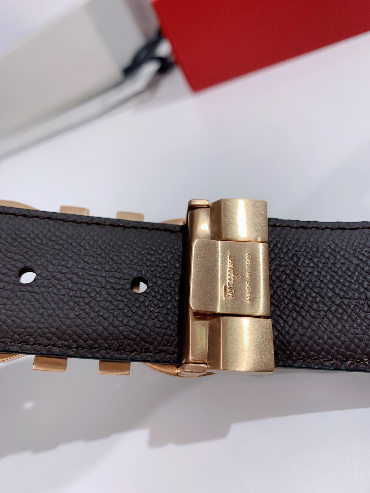 Salvatore Ferragamo Male Leather Belt M