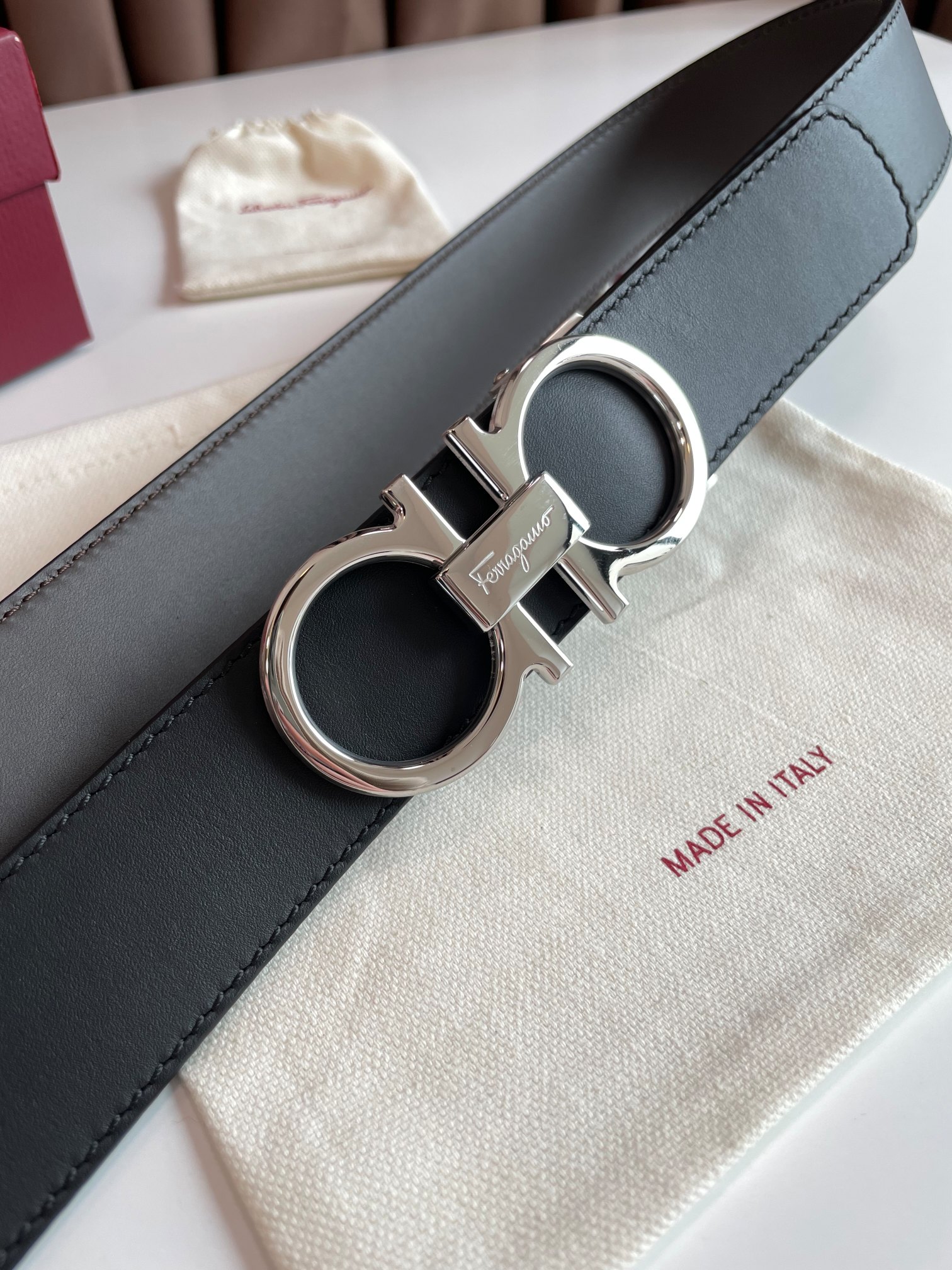 Salvatore Ferragamo Male Leather Belt M