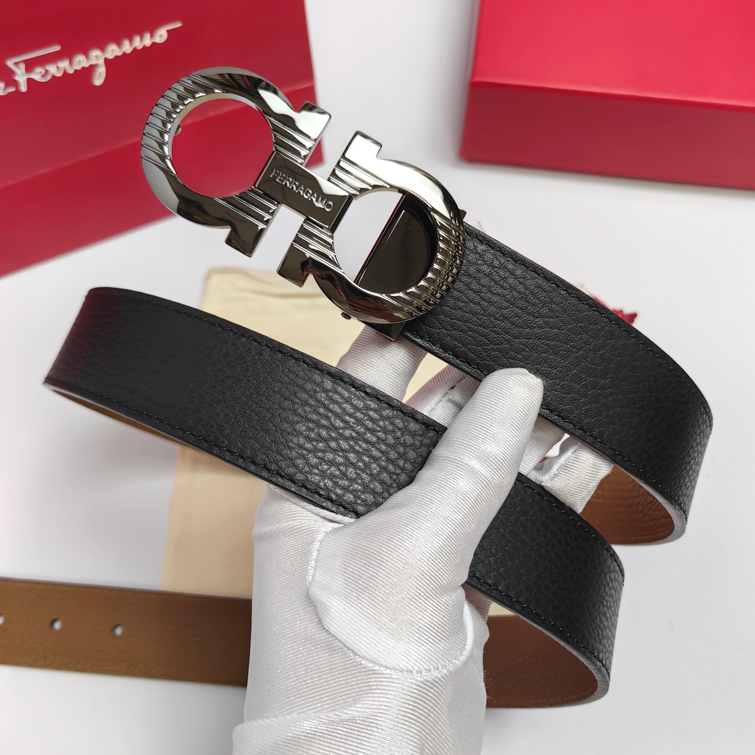 Salvatore Ferragamo Male Leather Belt Cow Leather M
