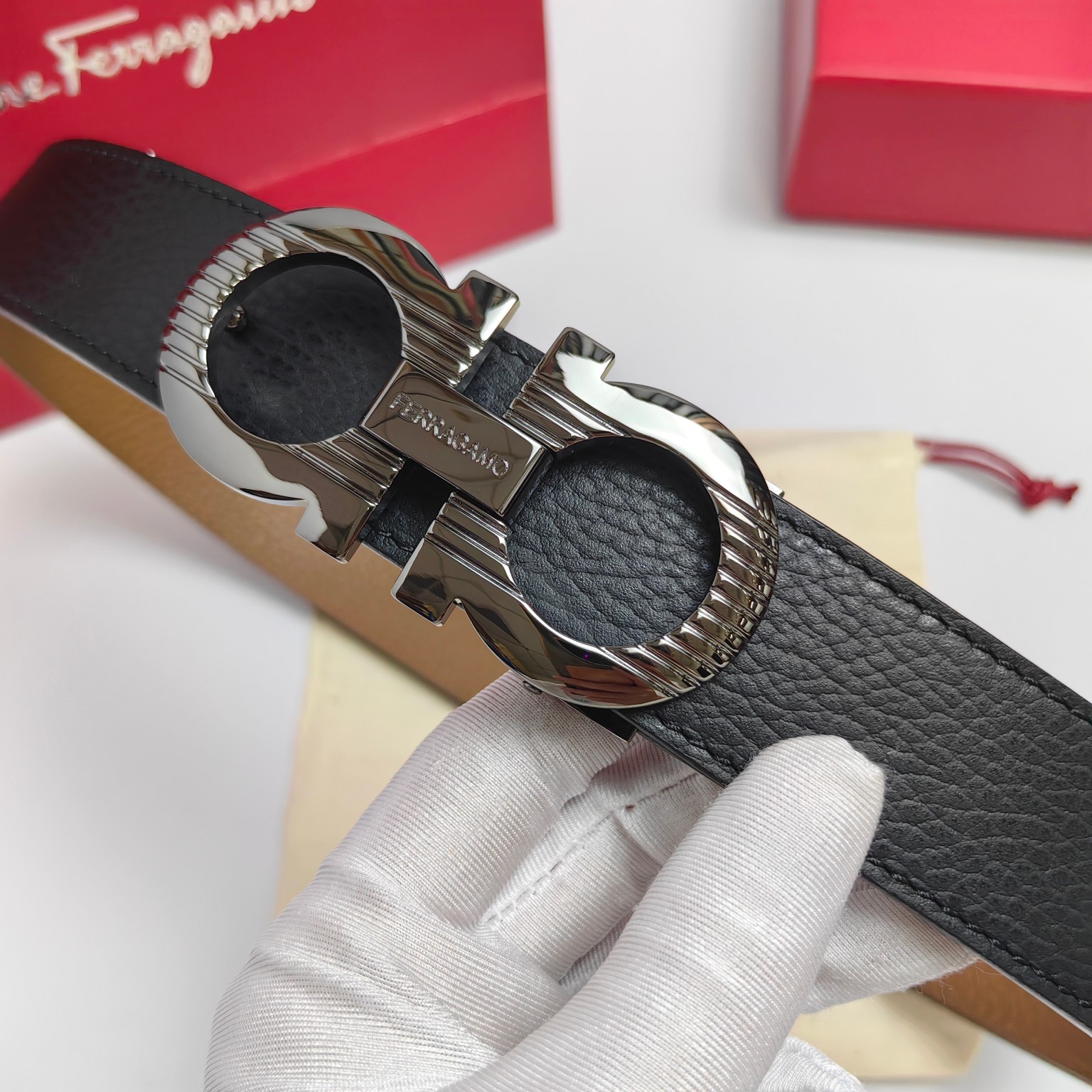 Salvatore Ferragamo Male Leather Belt Cow Leather M