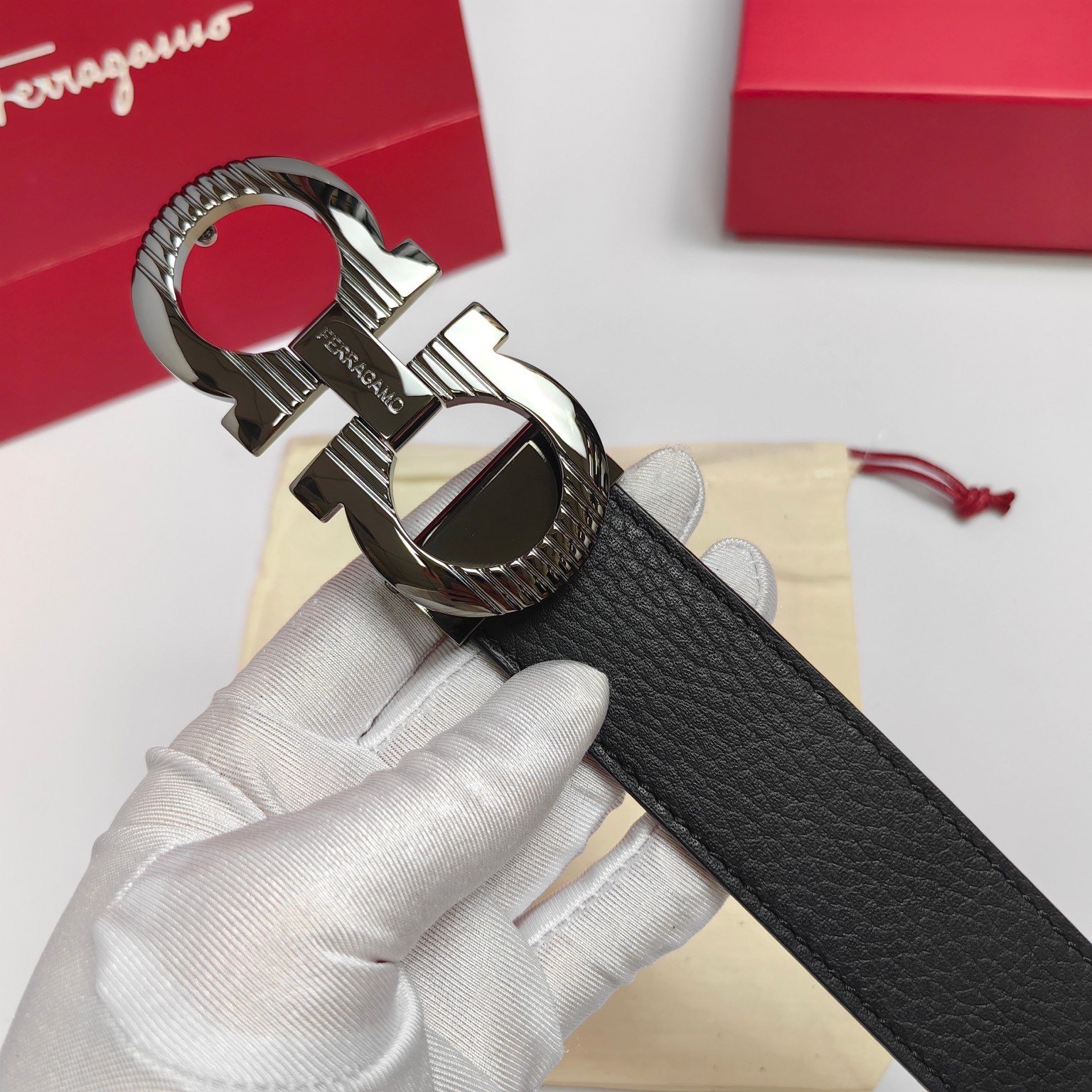 Salvatore Ferragamo Male Leather Belt Cow Leather M