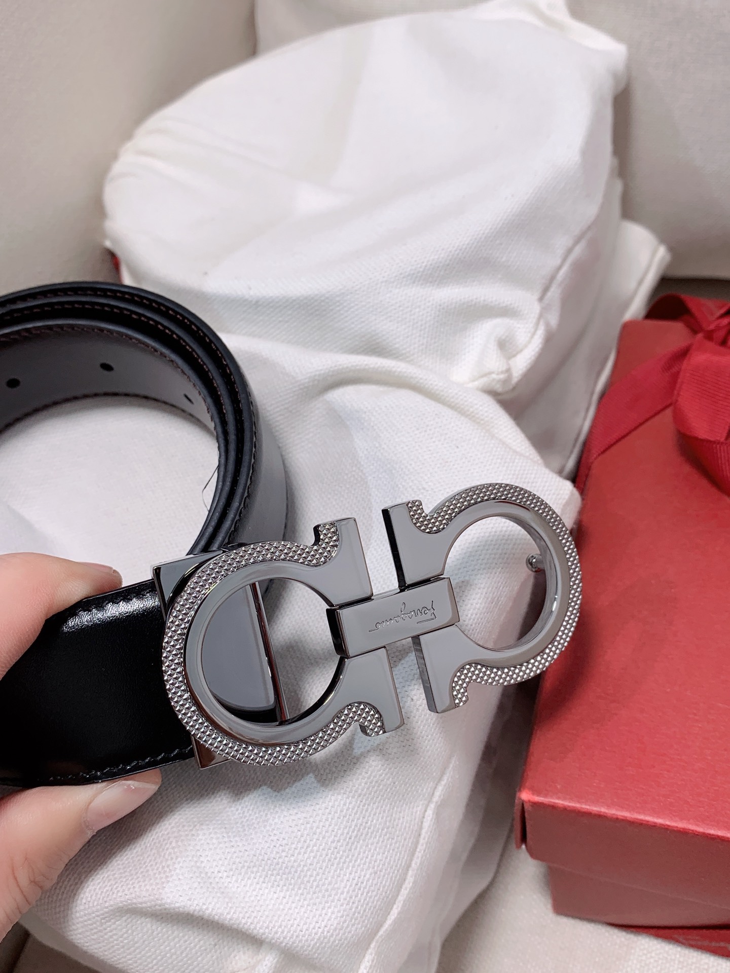 Salvatore Ferragamo Male Leather Belt M