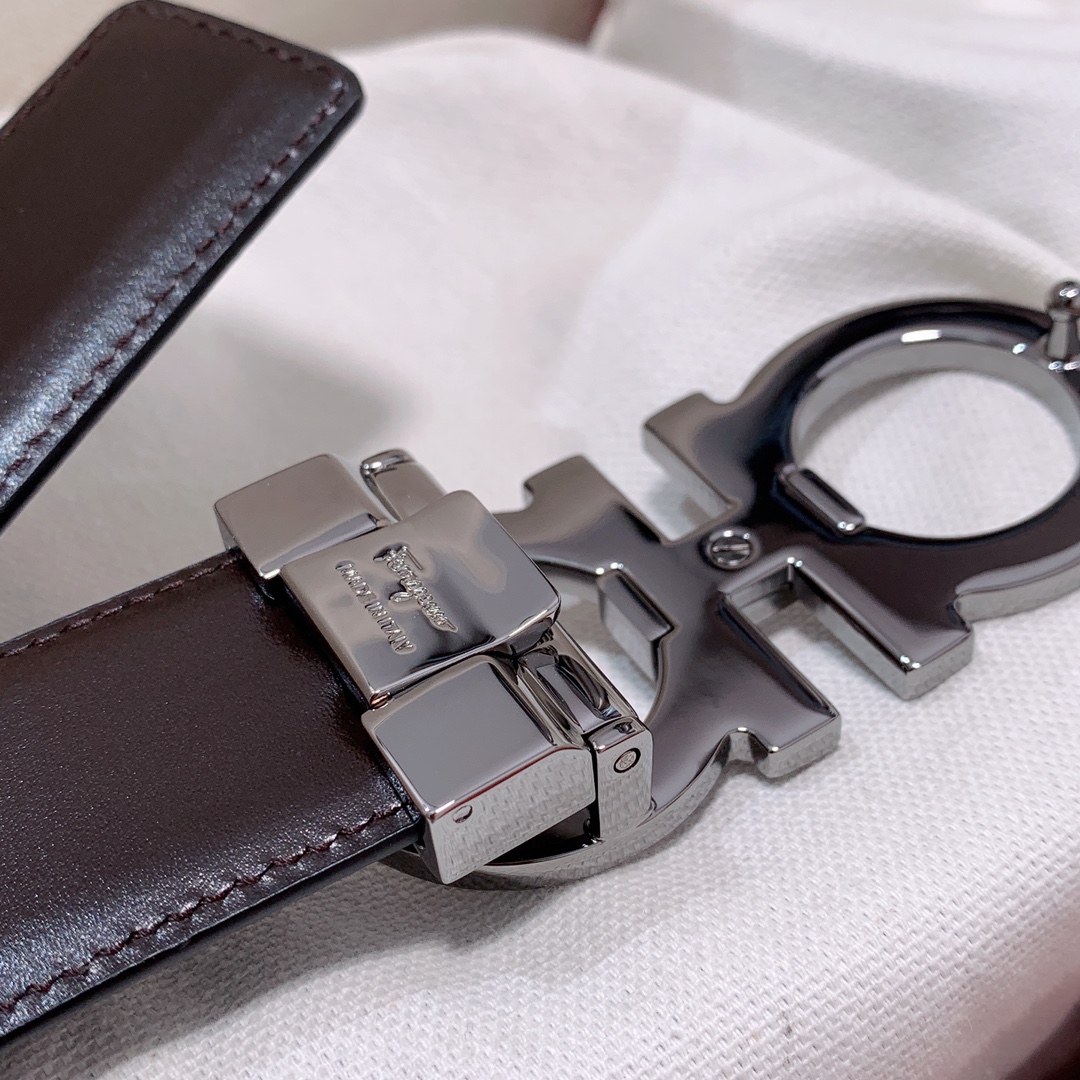 Salvatore Ferragamo Male Leather Belt M