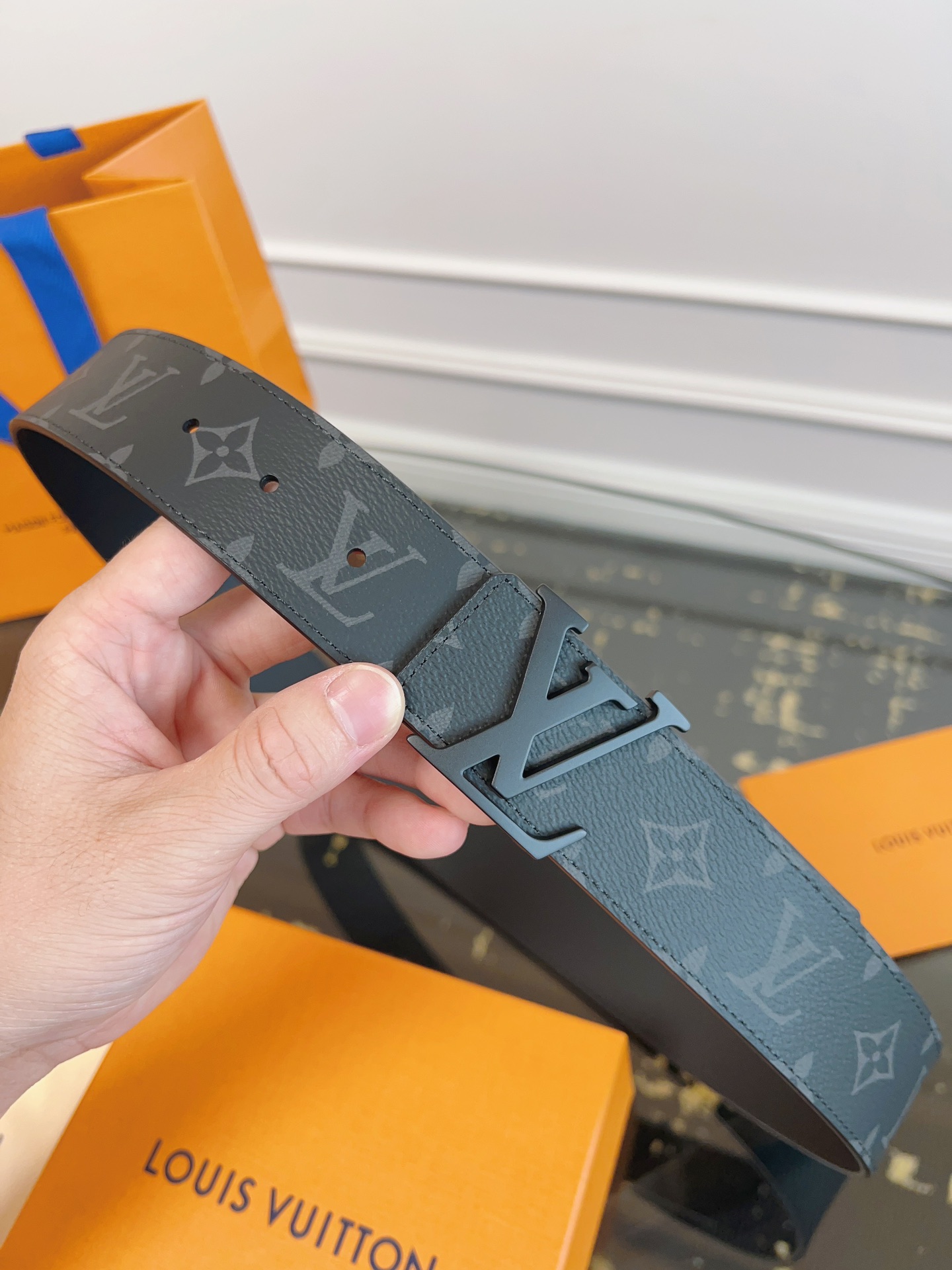 Louis Vuitton Male Basic Belt Cow Leather Black S-m-l