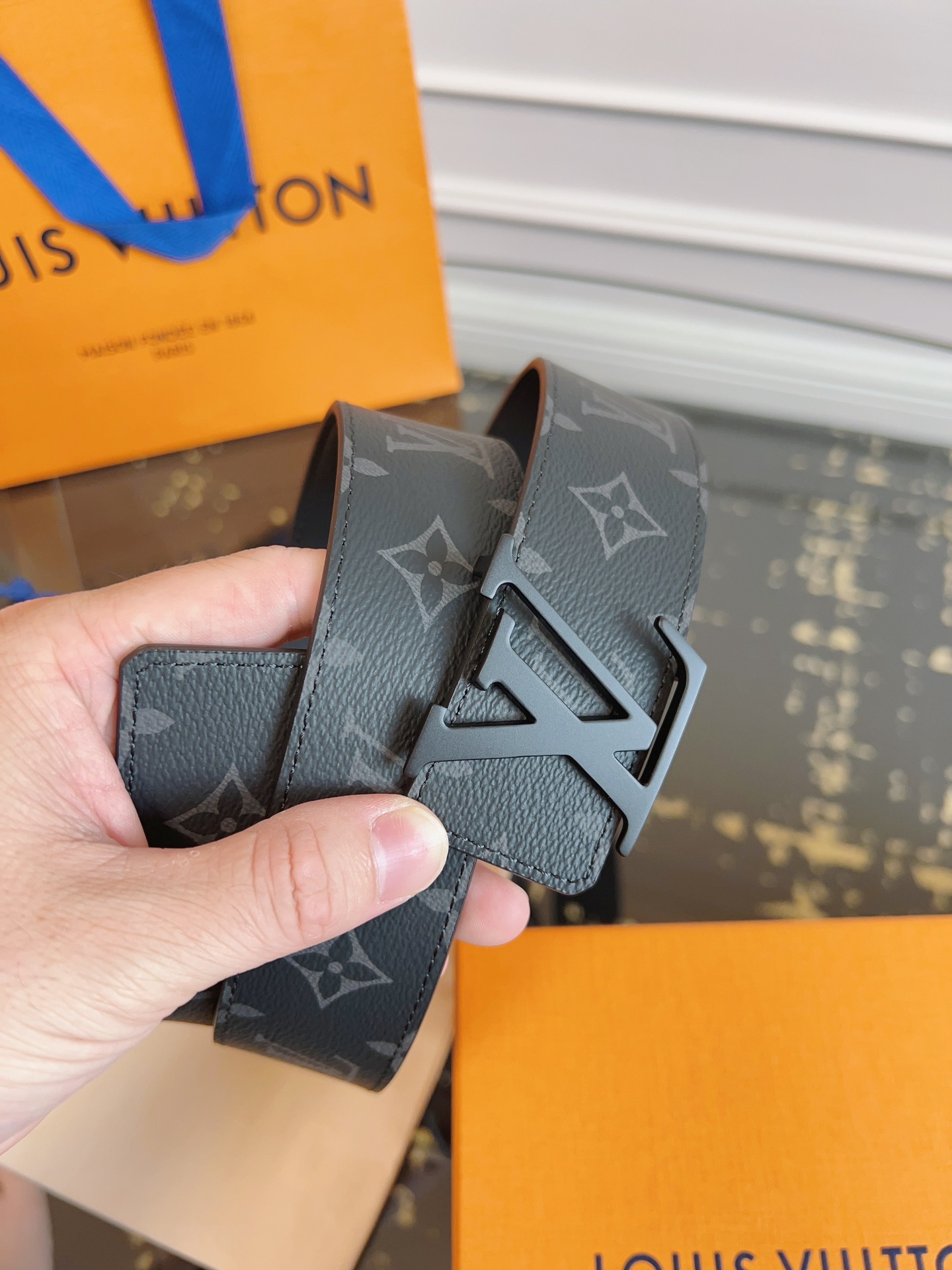 Louis Vuitton Male Basic Belt Cow Leather Black S-m-l