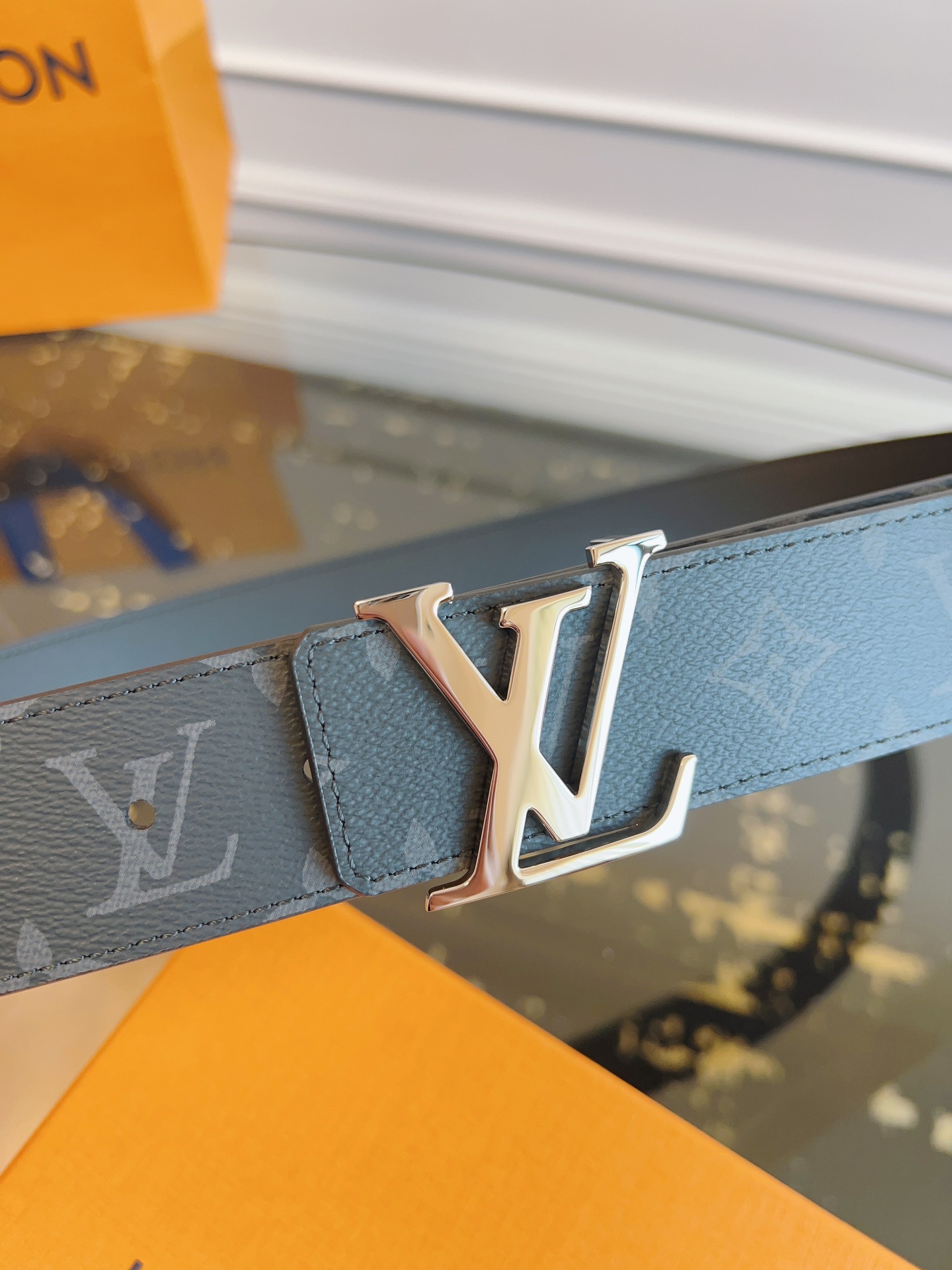 Louis Vuitton Male Basic Belt Cow Leather Black S-m-l