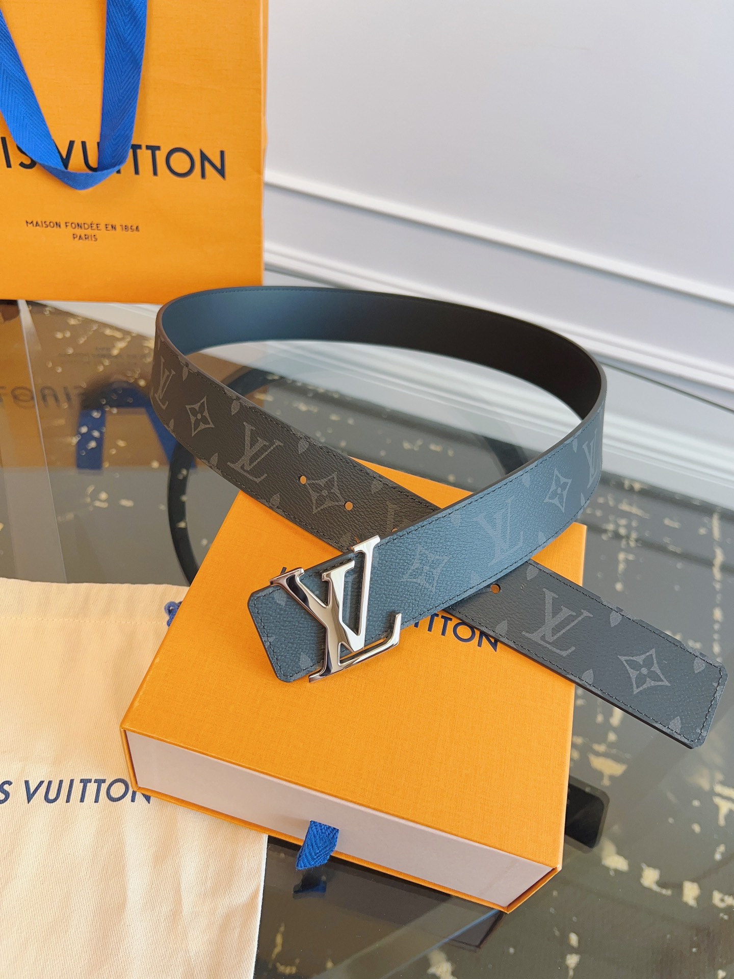 Louis Vuitton Male Basic Belt Cow Leather Black S-m-l