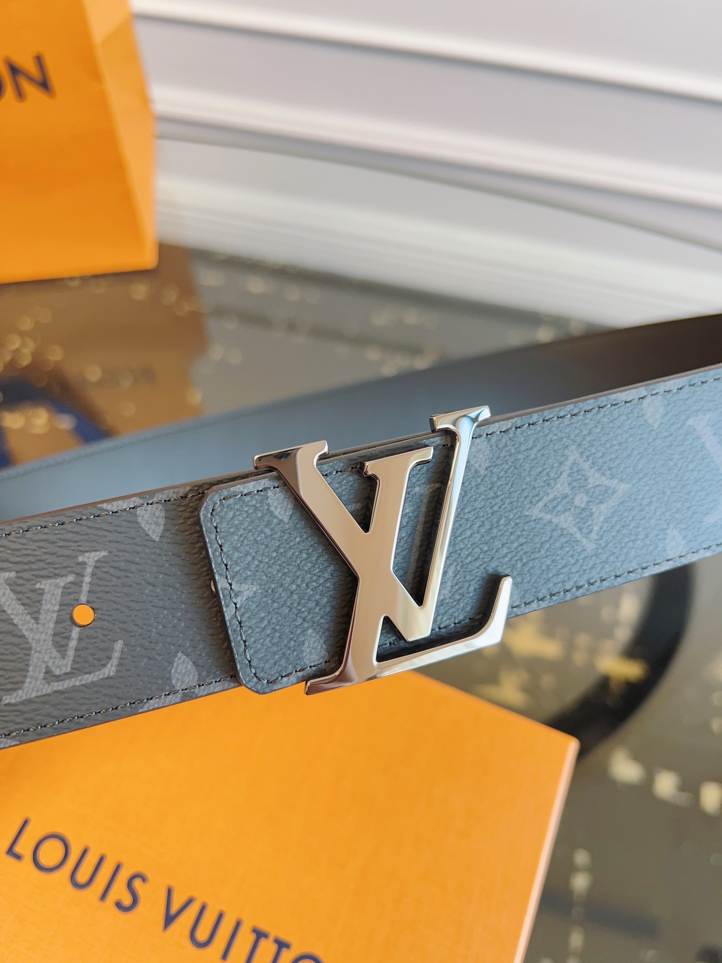 Louis Vuitton Male Basic Belt Cow Leather Black S-m-l