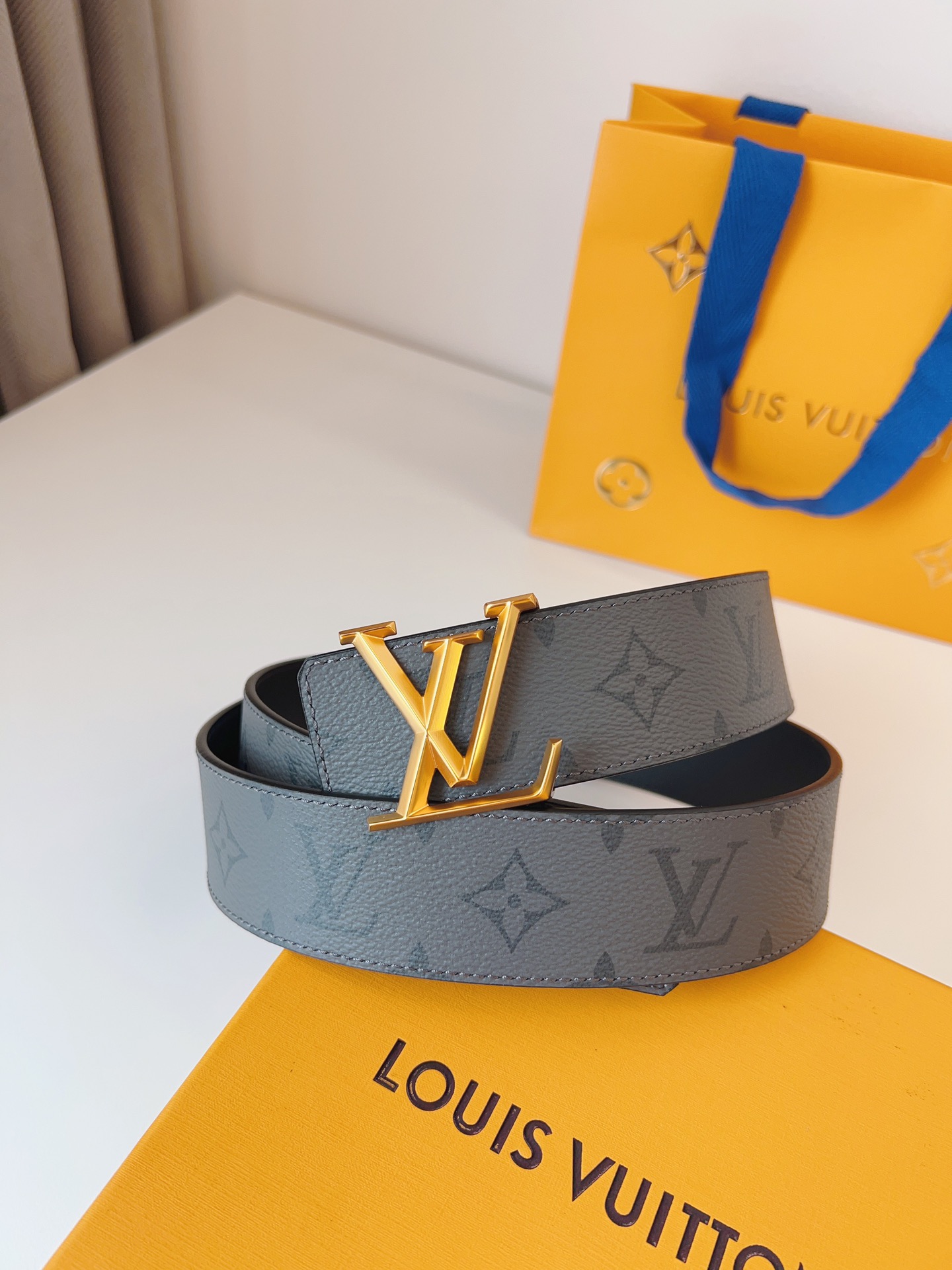 Louis Vuitton Male Basic Belt 40mm-l
