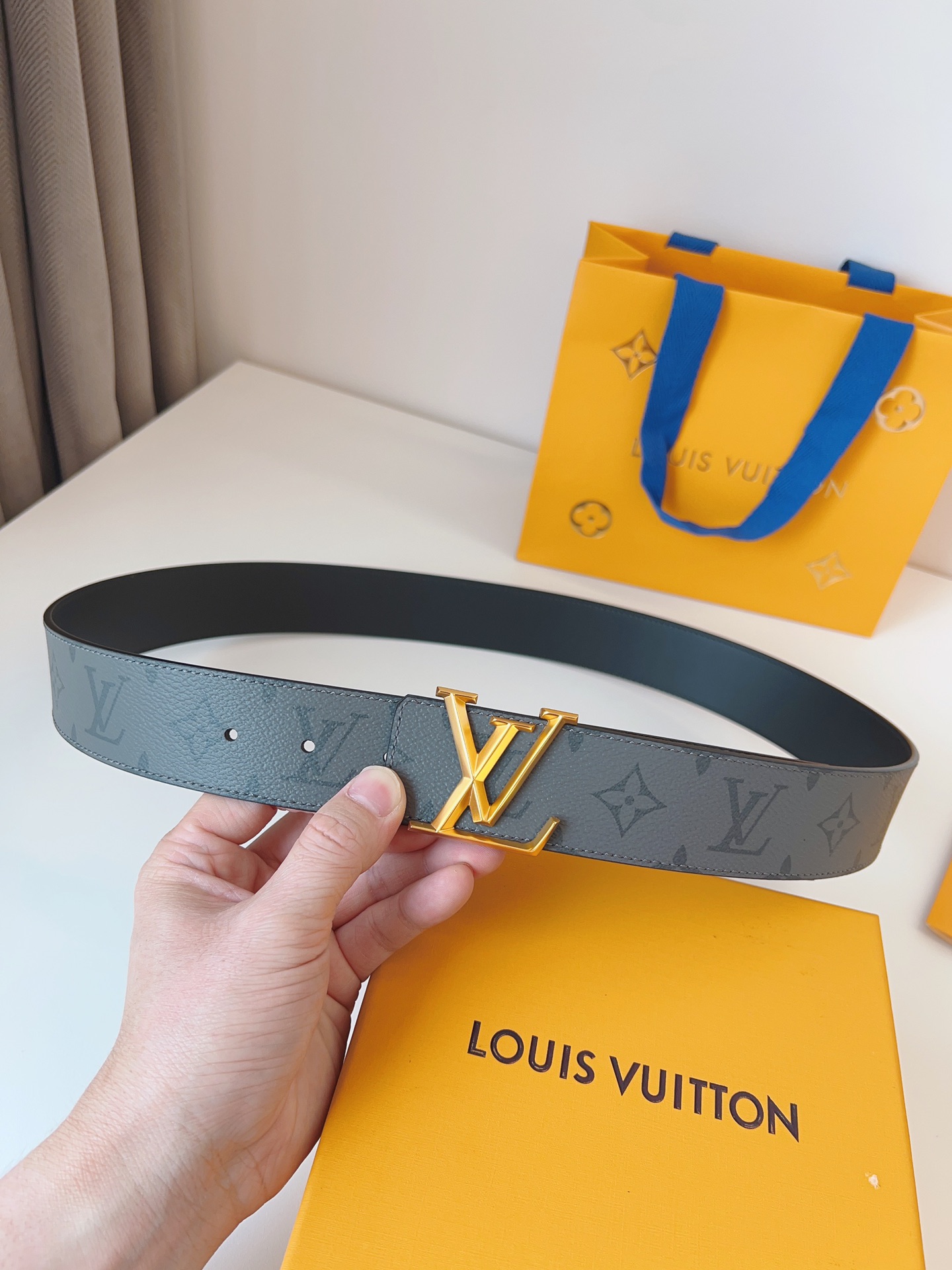 Louis Vuitton Male Basic Belt 40mm-l