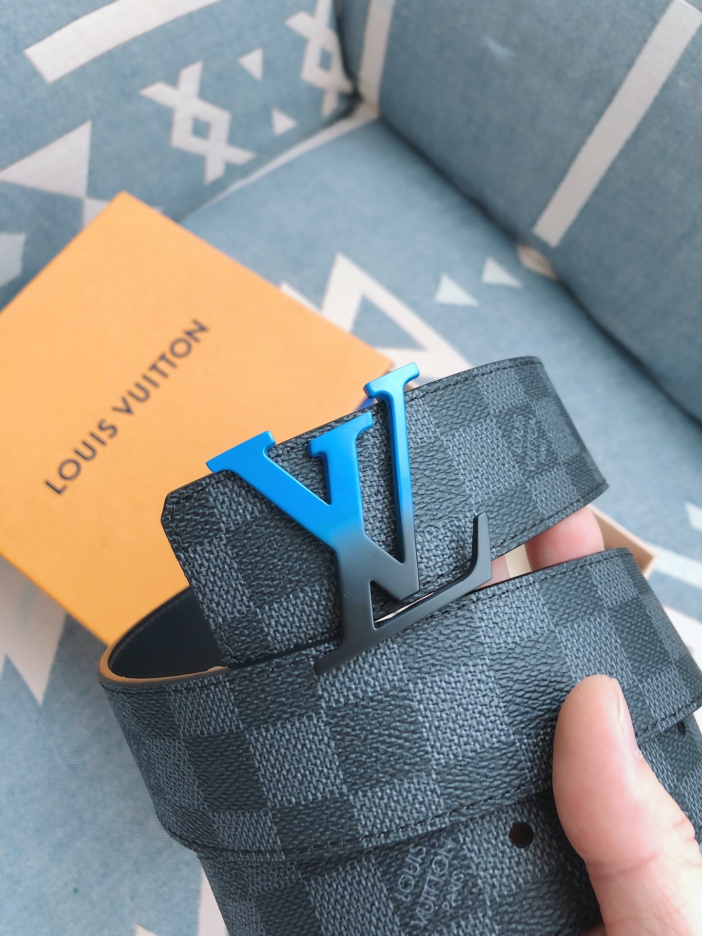 Louis Vuitton Male Leather Belt M-l