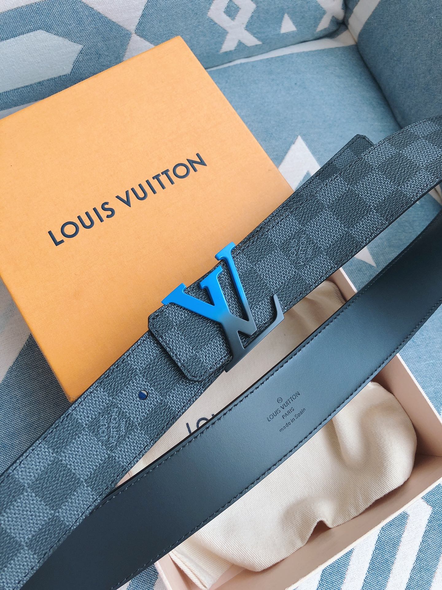 Louis Vuitton Male Leather Belt M-l