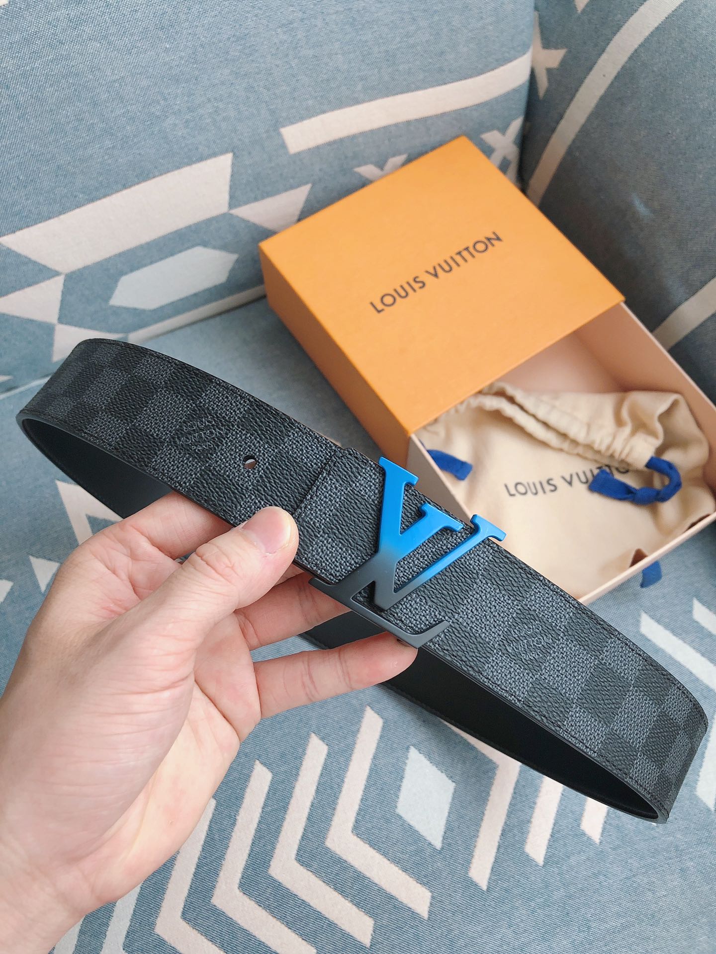 Louis Vuitton Male Leather Belt M-l