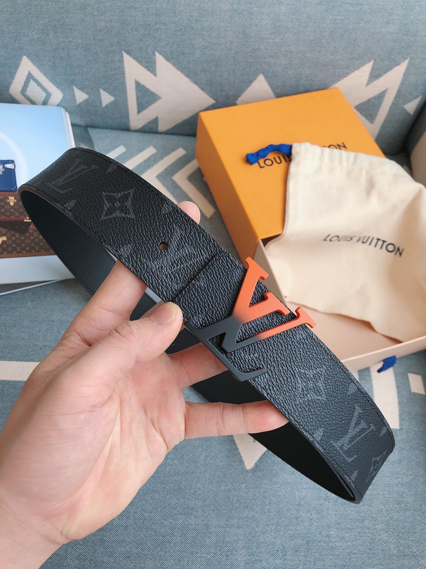 Louis Vuitton Male Leather Belt M-l