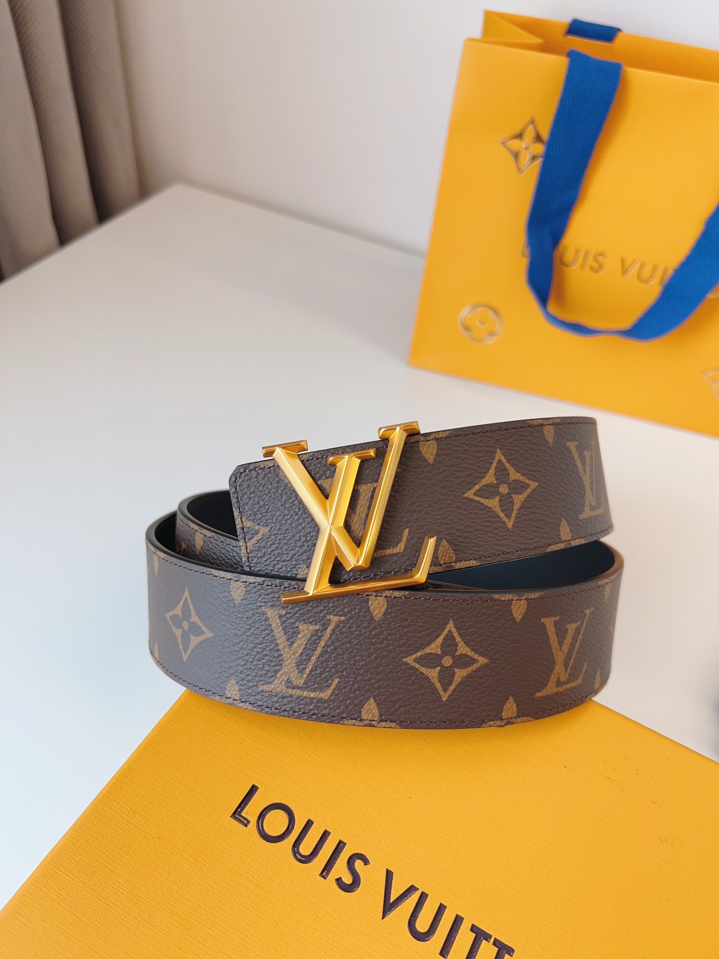 Louis Vuitton Basic Belt 40mm-l