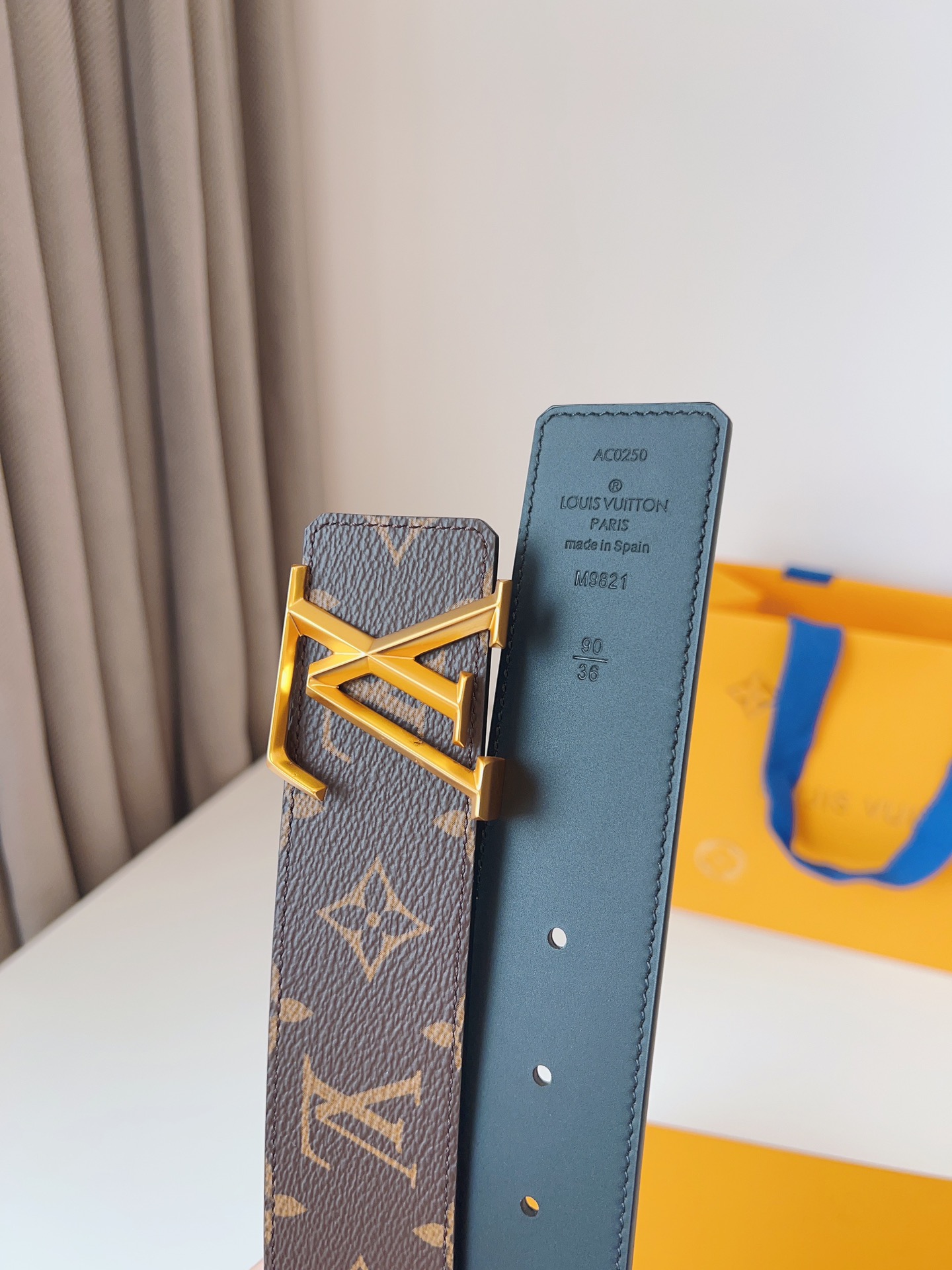 Louis Vuitton Basic Belt 40mm-l