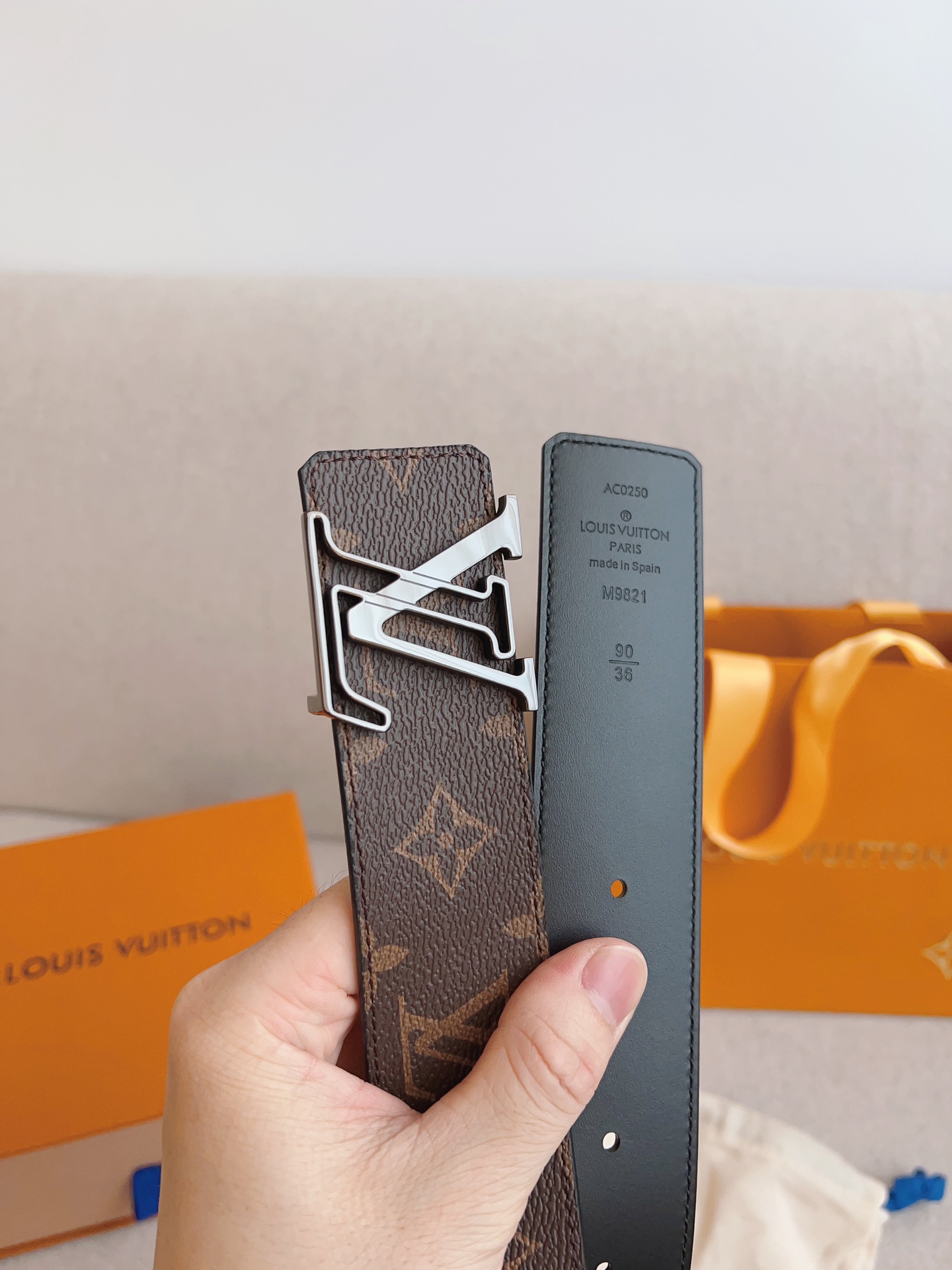 Louis Vuitton Basic Belt 40mm-l