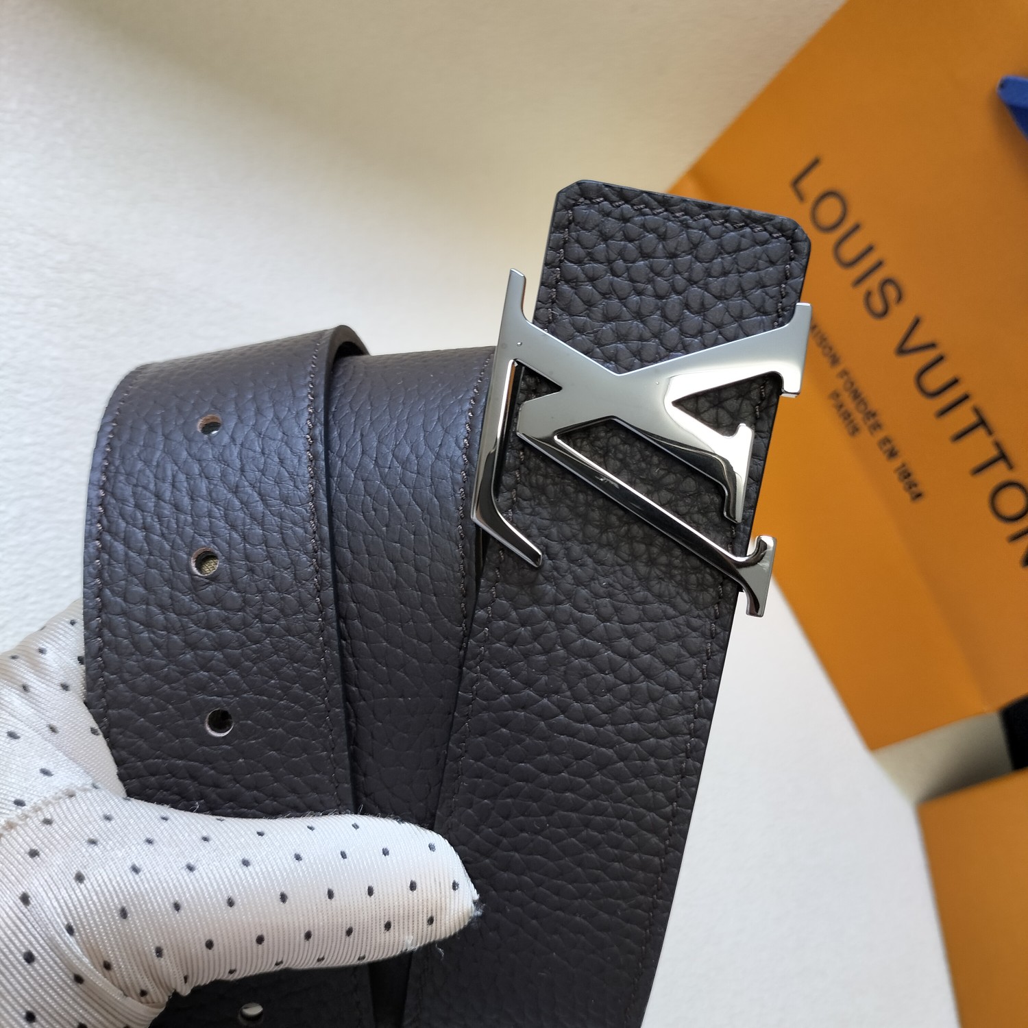 Louis Vuitton Basic Belt L