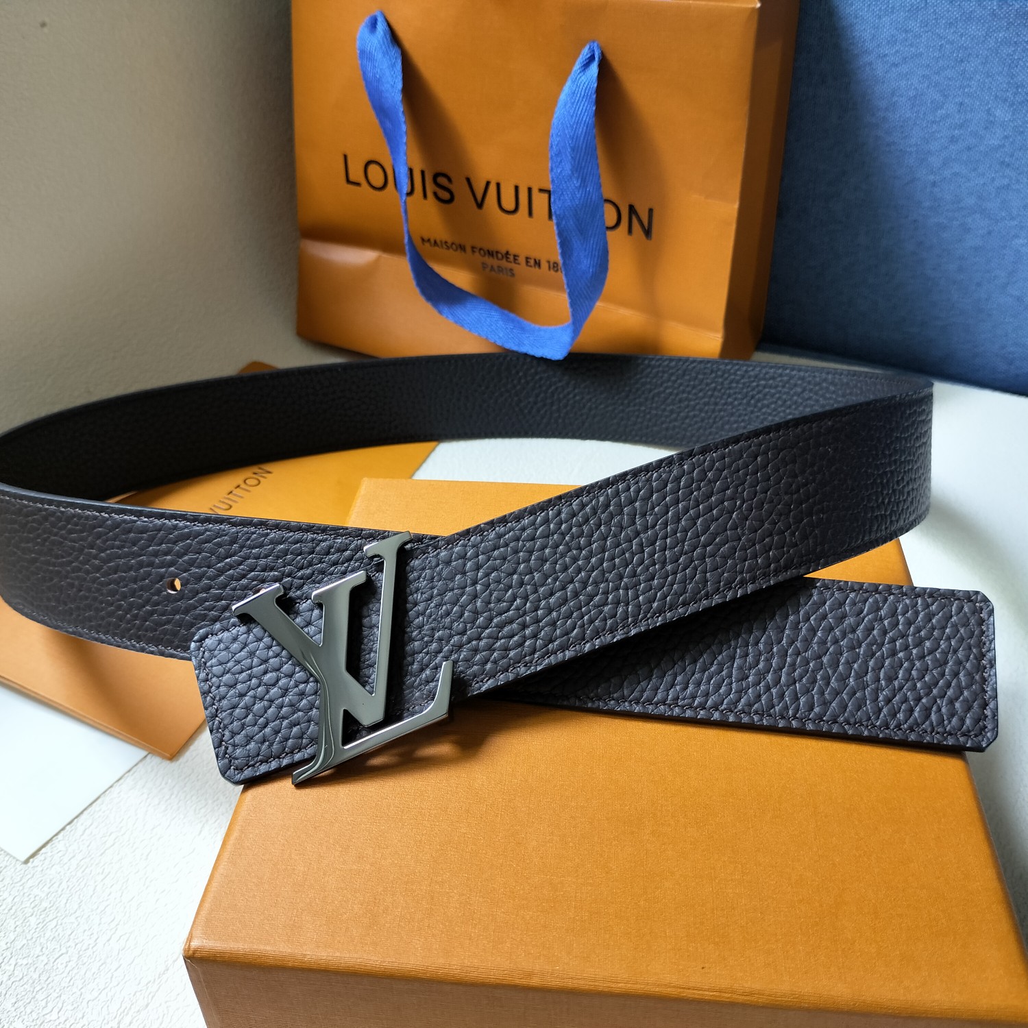 Louis Vuitton Basic Belt L