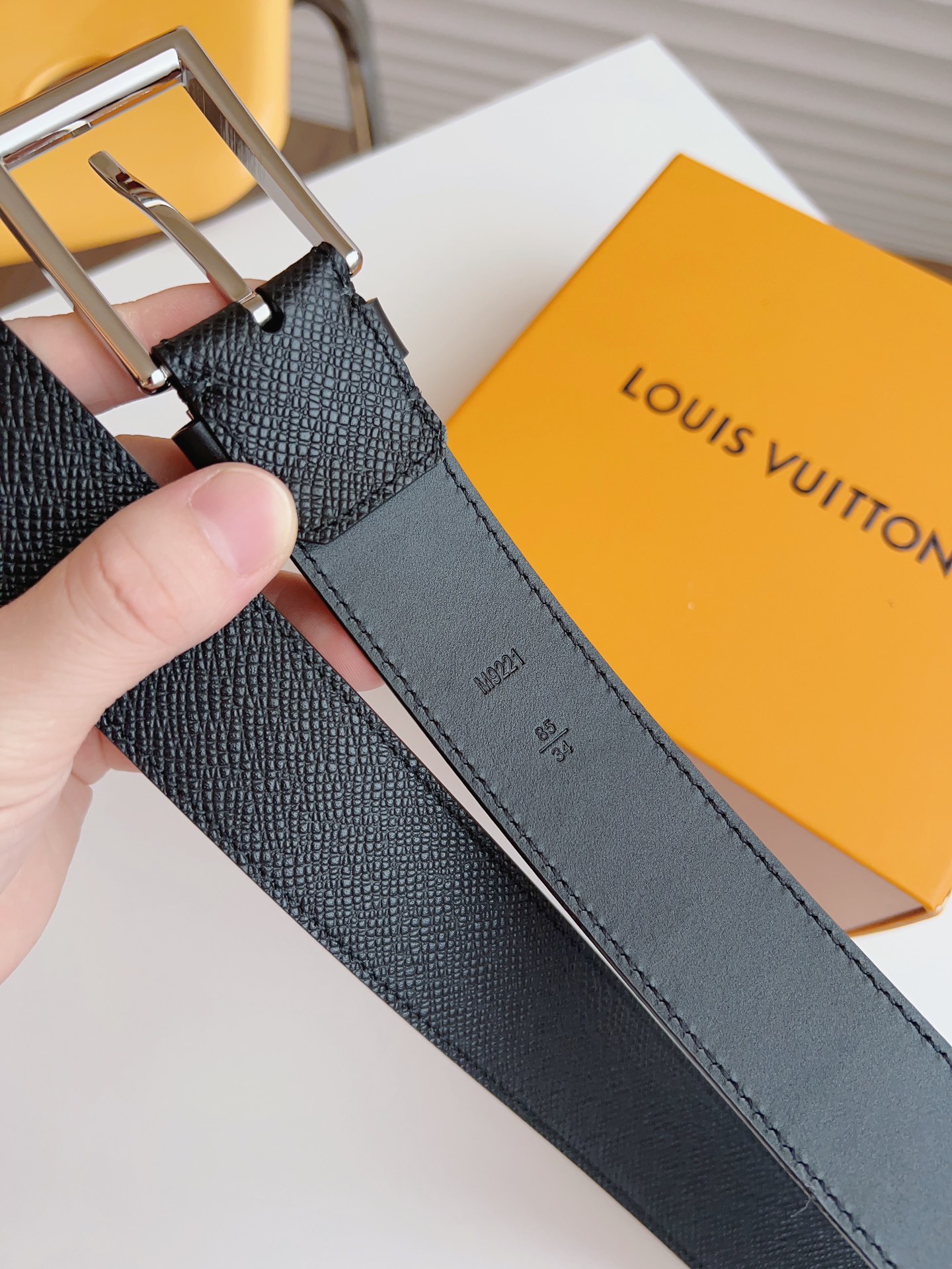 Louis Vuitton Male Basic Belt 35mm-l