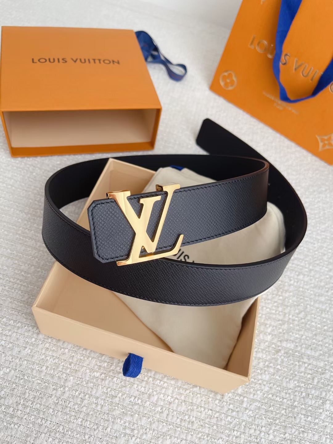 Louis Vuitton Male Basic Belt Cow Leather S-l