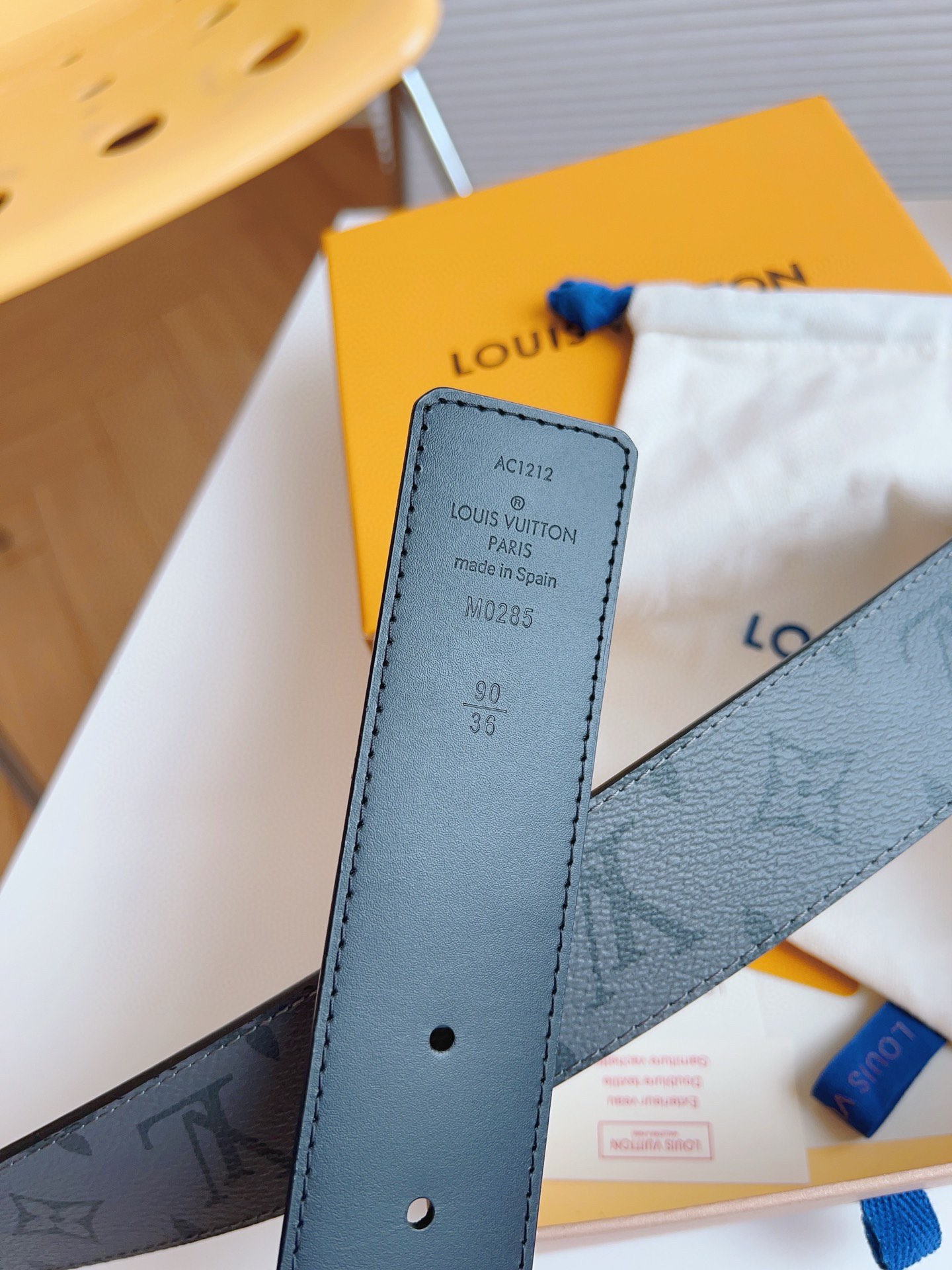 Louis Vuitton Male Basic Belt L