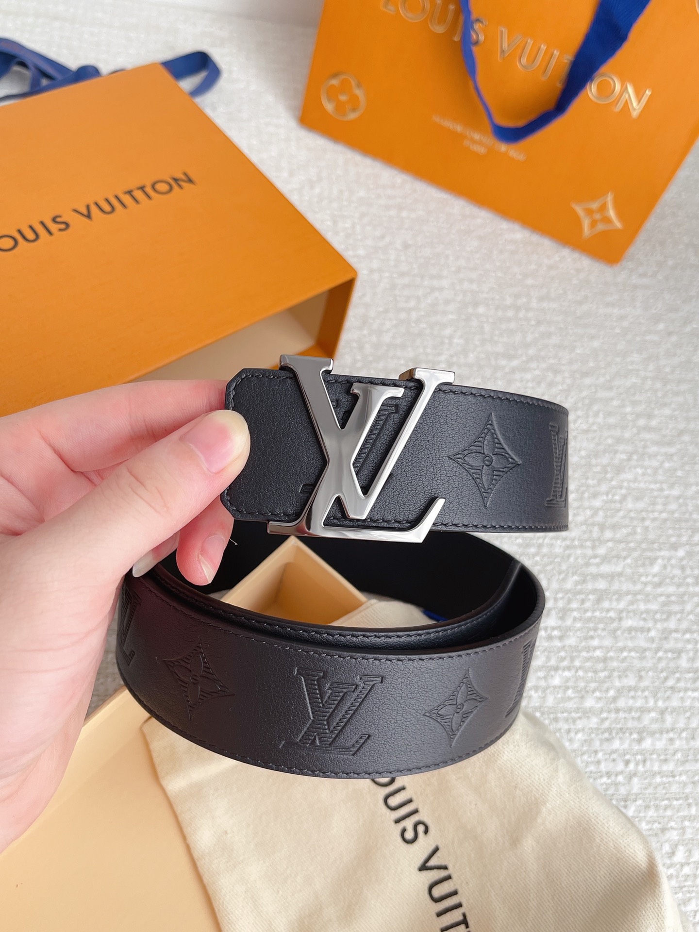 Louis Vuitton Male Basic Belt Cow Leather S-l
