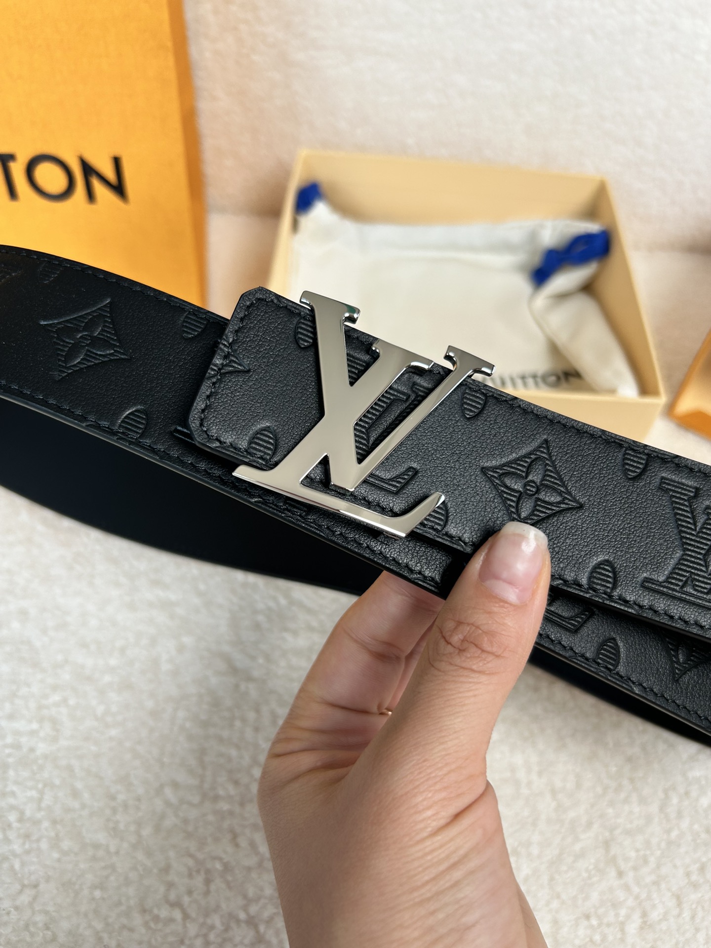Louis Vuitton Male Basic Belt Cow Leather M-l