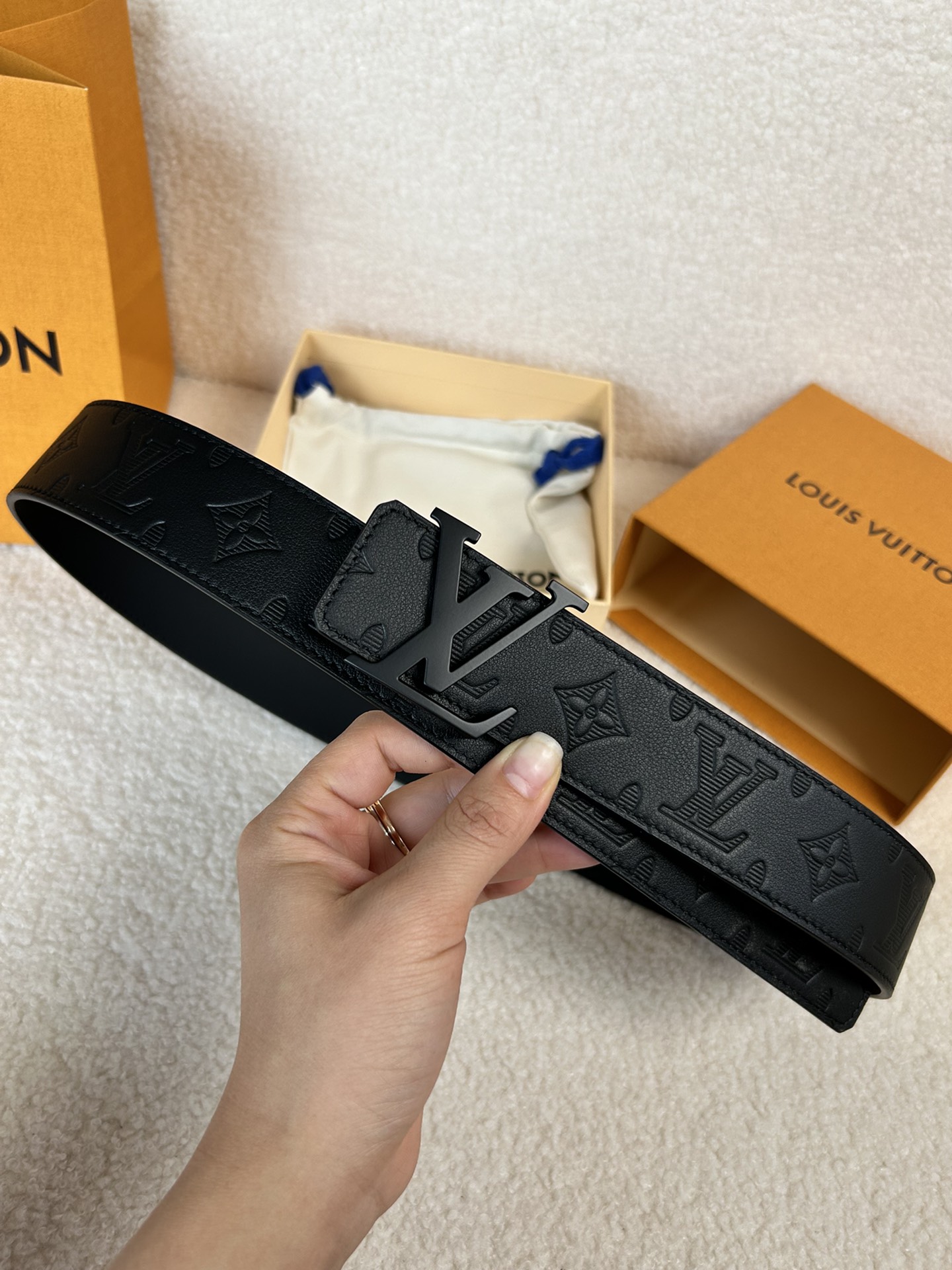 Louis Vuitton Male Basic Belt Cow Leather M-l