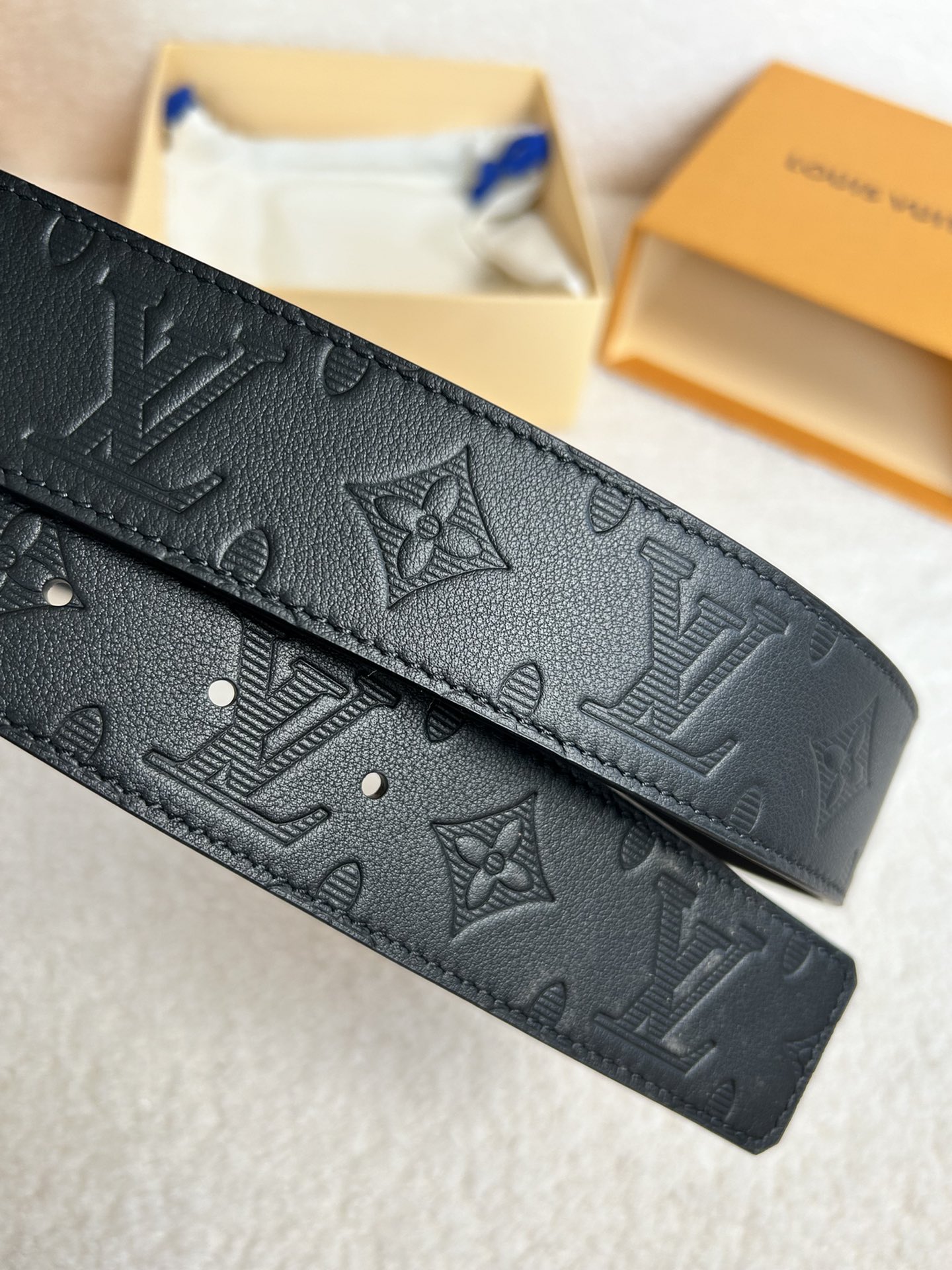 Louis Vuitton Male Basic Belt Cow Leather M-l