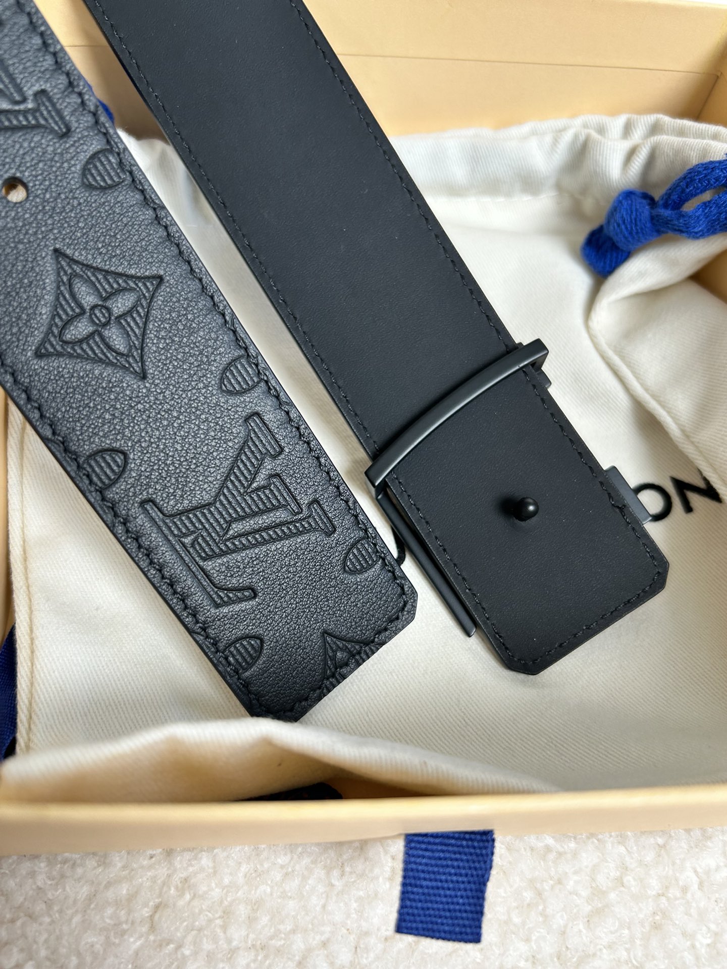 Louis Vuitton Male Basic Belt Cow Leather M-l