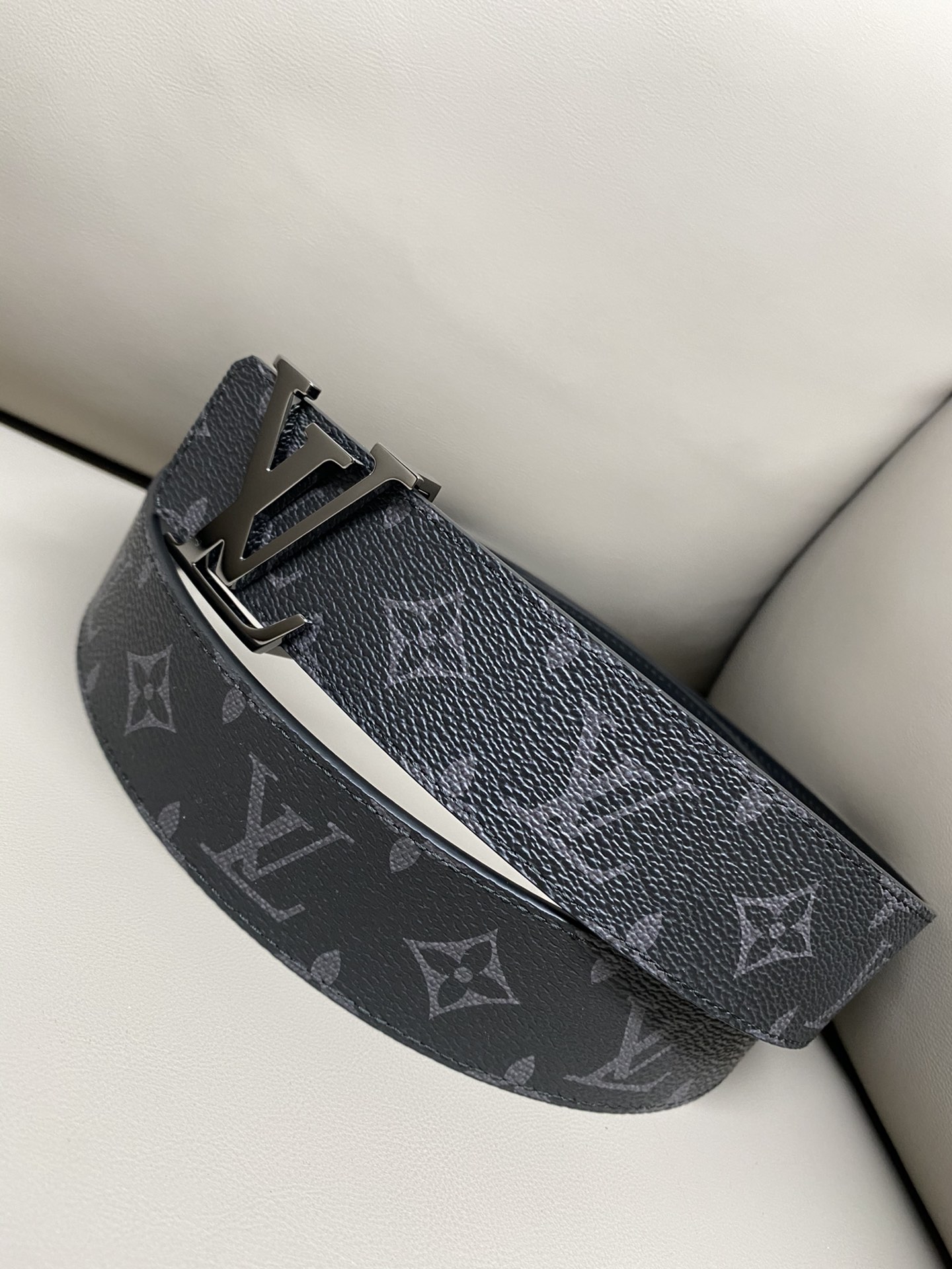 Louis Vuitton Male Basic Belt 40mm-l