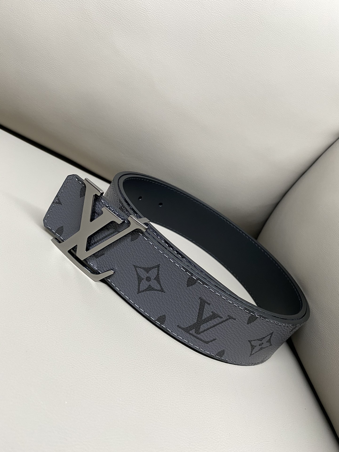 Louis Vuitton Male Basic Belt 40mm-l
